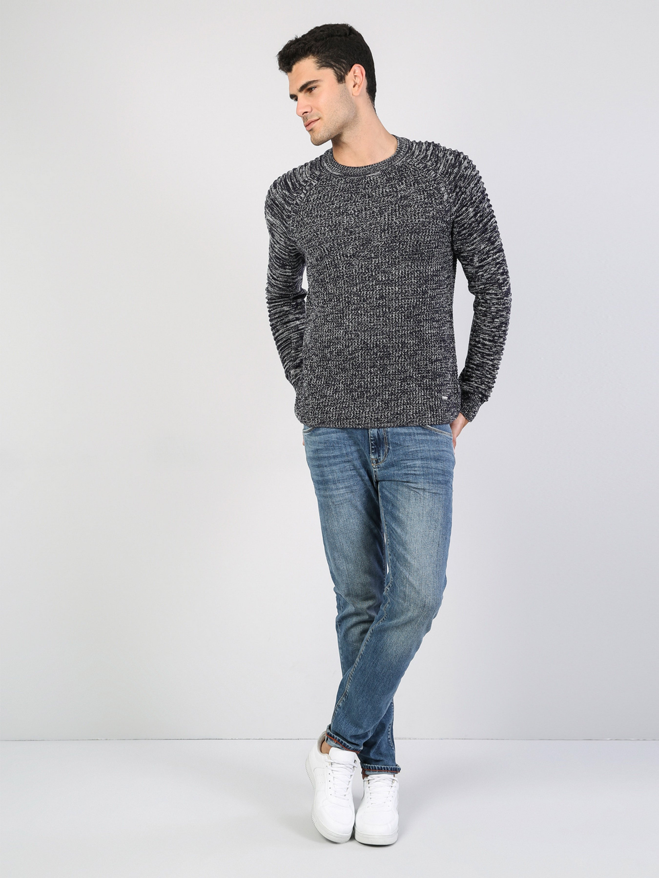 Свитер Colin’s модель CL1036350MNV Свитер Colin’s модель CL1036350MNV Фото