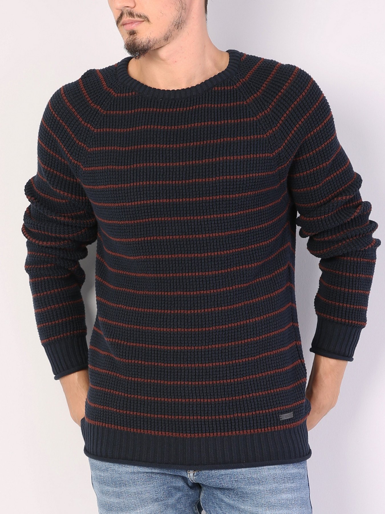 Свитер Colin’s модель CL1036353NAV Свитер Colin’s модель CL1036353NAV Фото