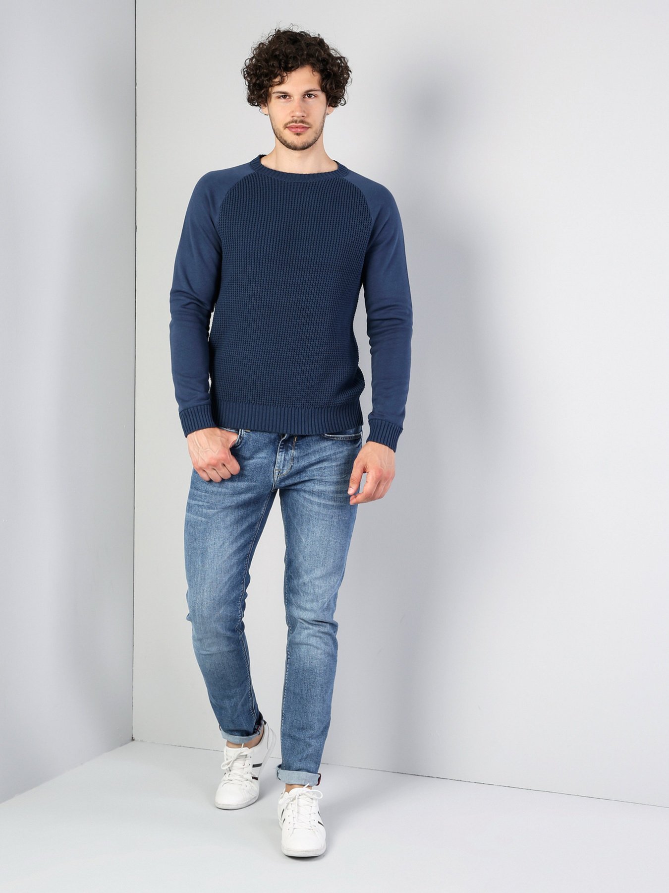 Свитер Colin’s модель CL1036356BLE Свитер Colin’s модель CL1036356BLE Фото