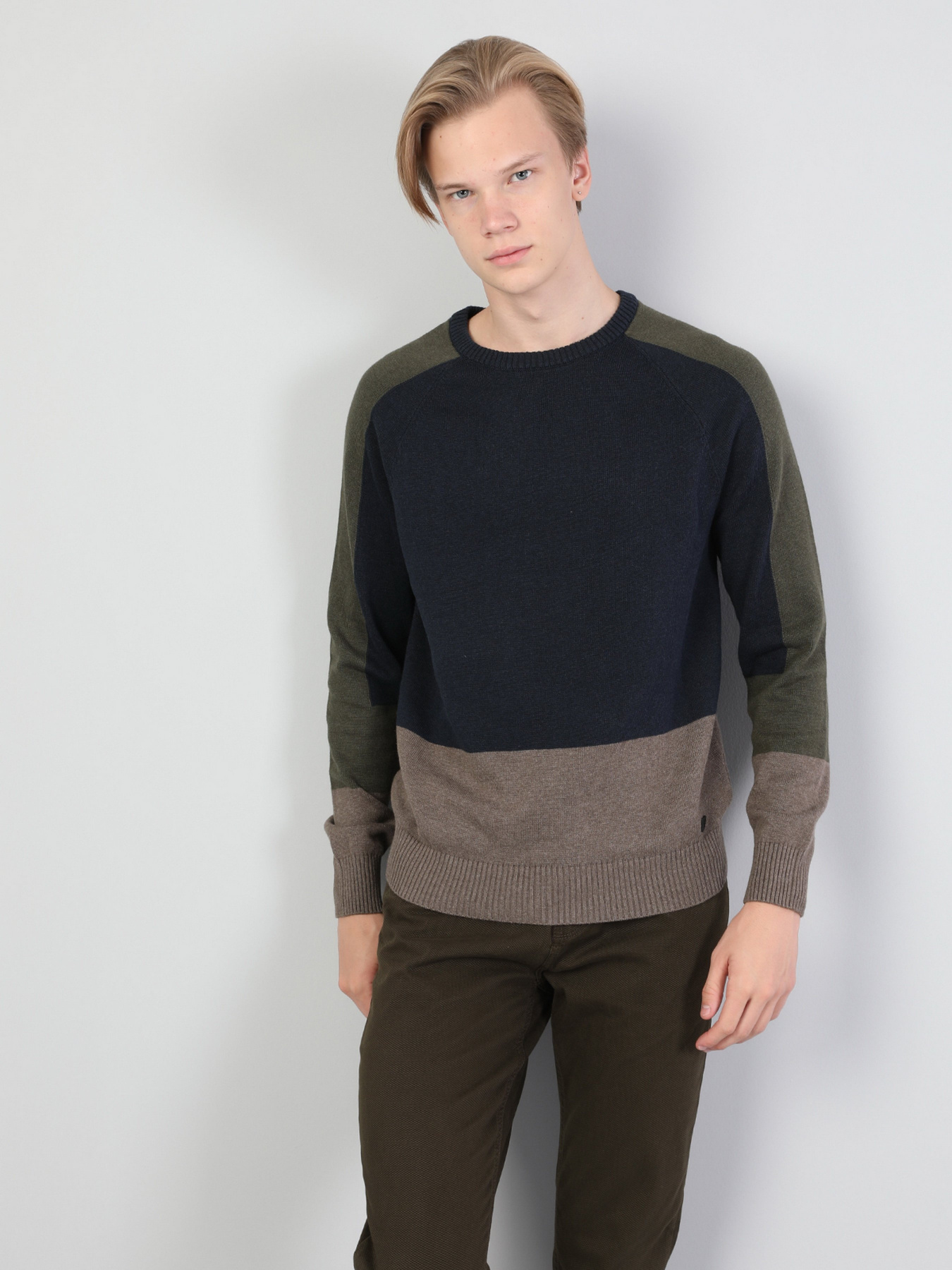 Джемпер Colin’s модель CL1045245KHA Фото