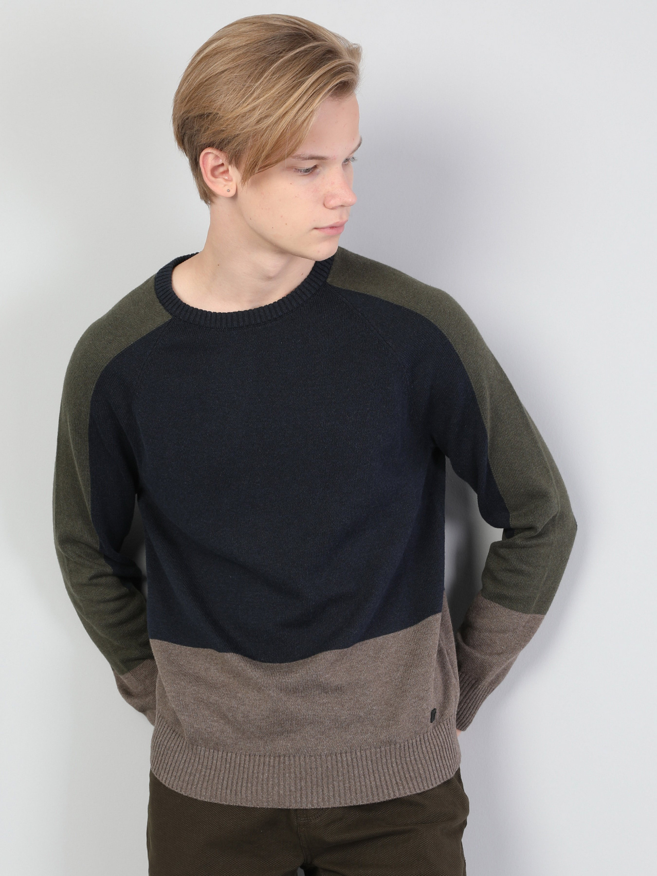 Джемпер Colin’s модель CL1045245KHA Фото