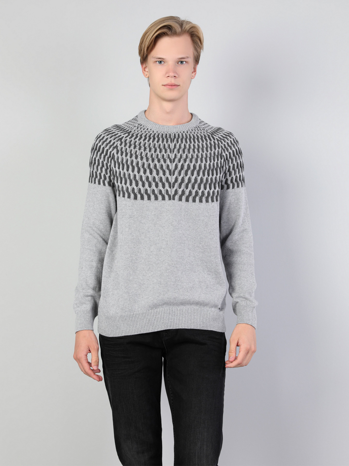 Джемпер Colin’s модель CL1045511MGA Фото