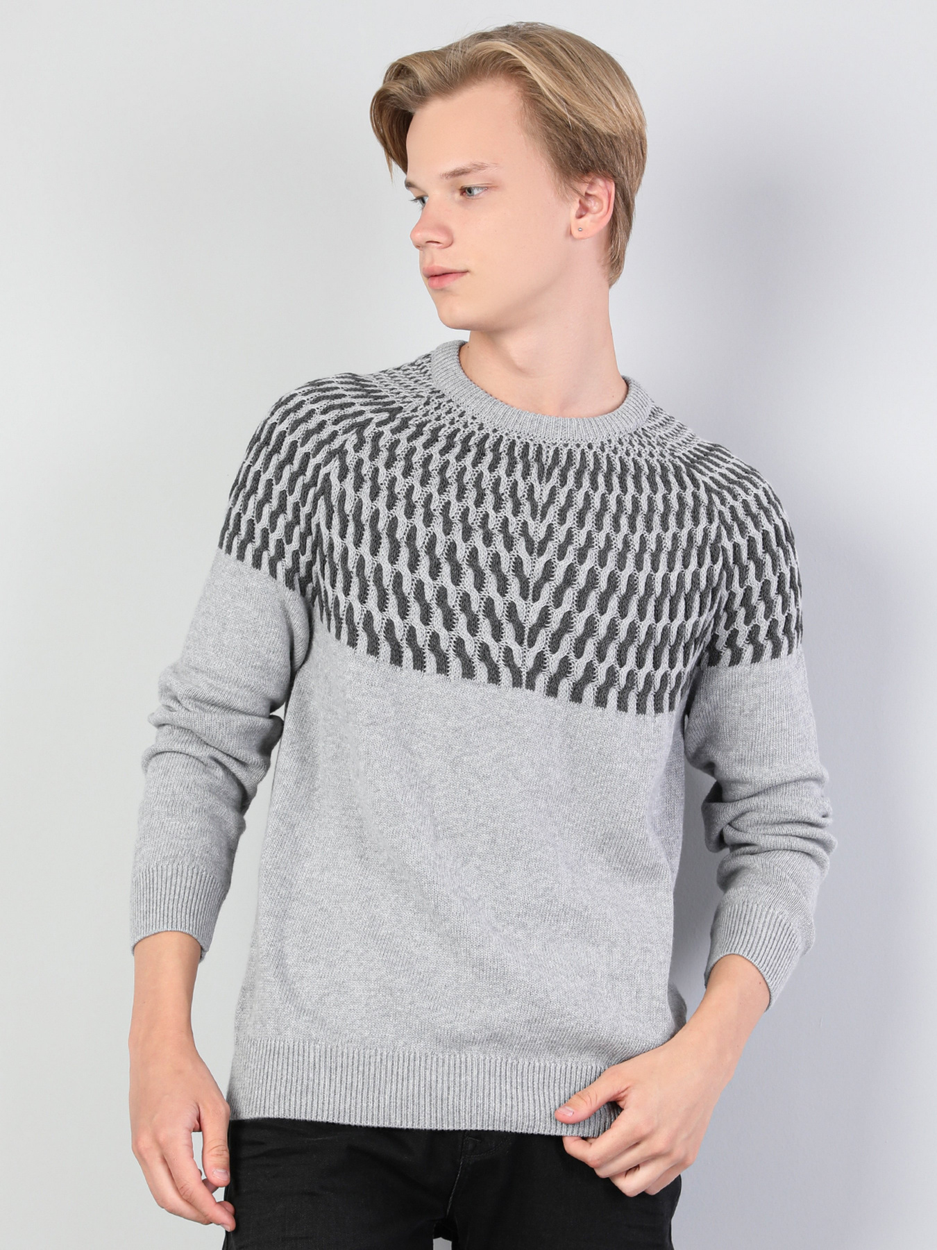 Джемпер Colin’s модель CL1045511MGA Фото