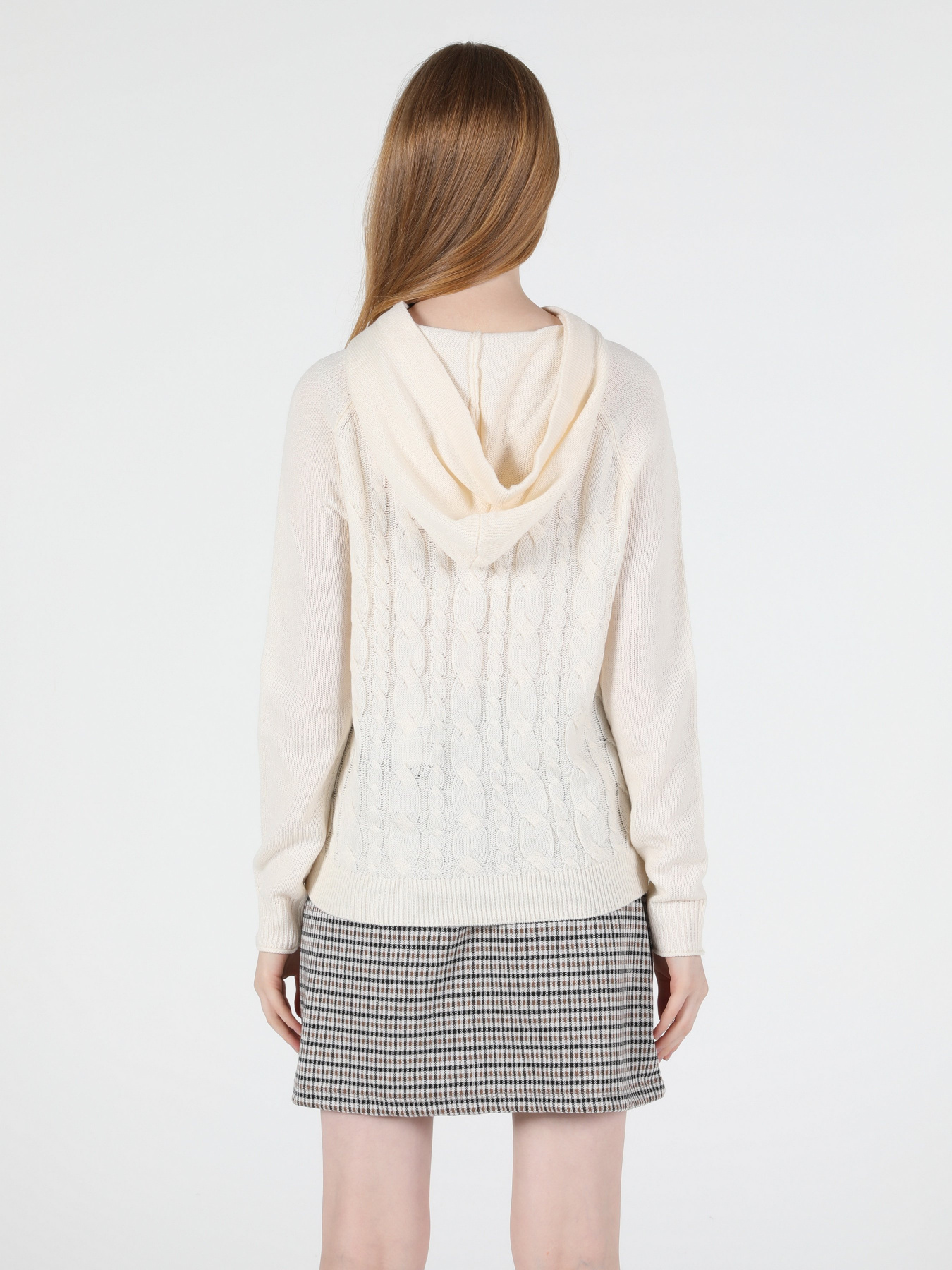 Свитер Colin’s модель CL1050531ECR Фото