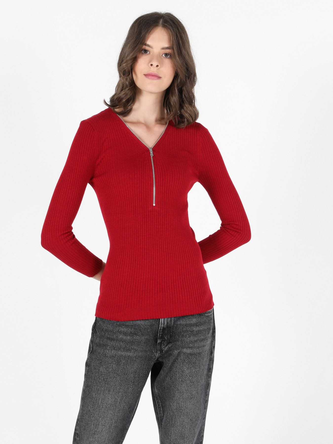 Свитер Colin’s модель CL1050570RED Свитер Colin’s модель CL1050570RED Фото