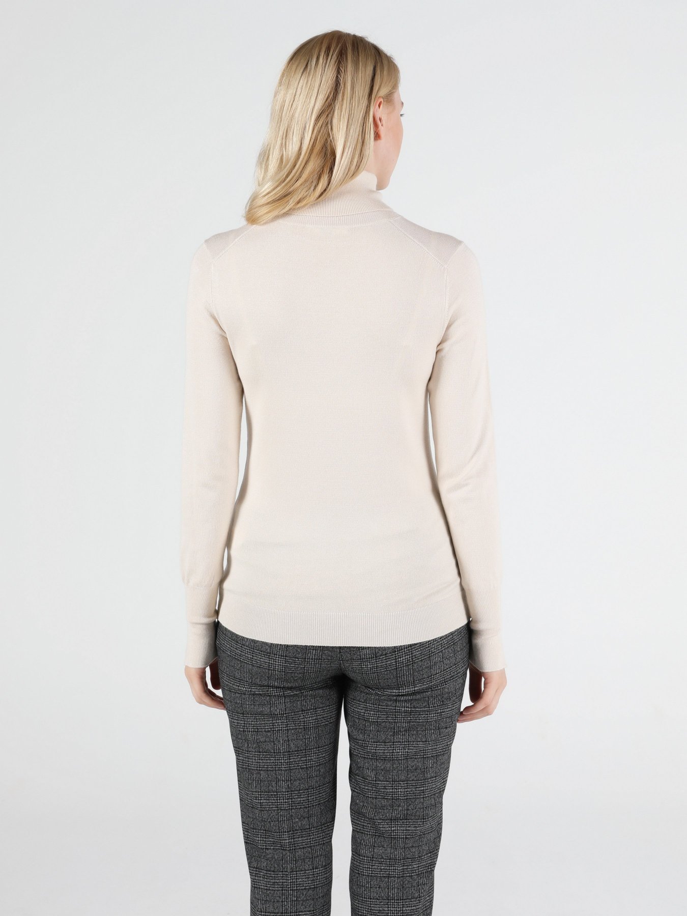 Водолазка Colin’s модель CL1051087BEI Фото