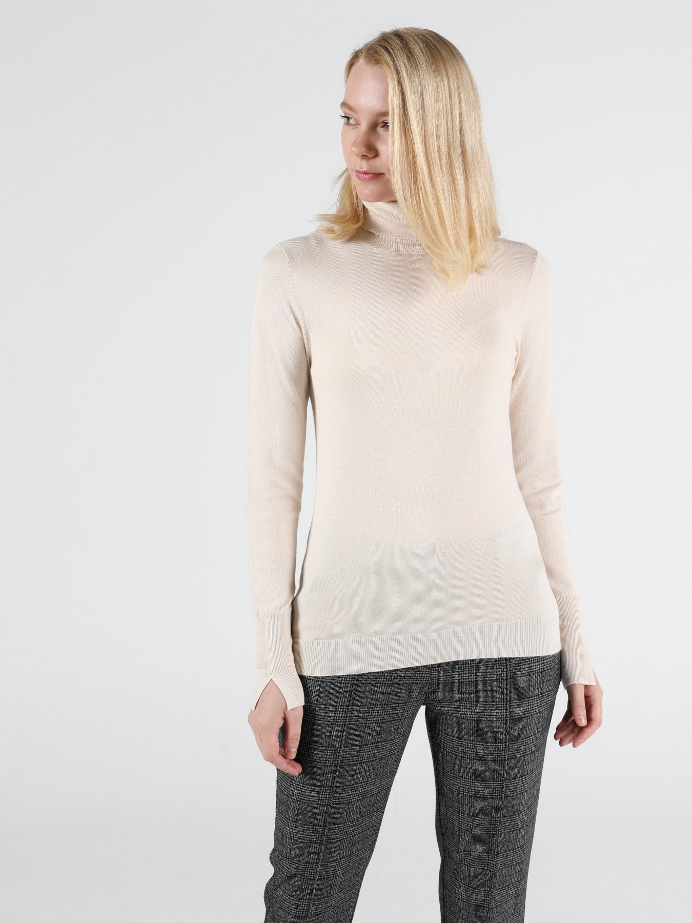 Водолазка Colin’s модель CL1051087BEI Фото