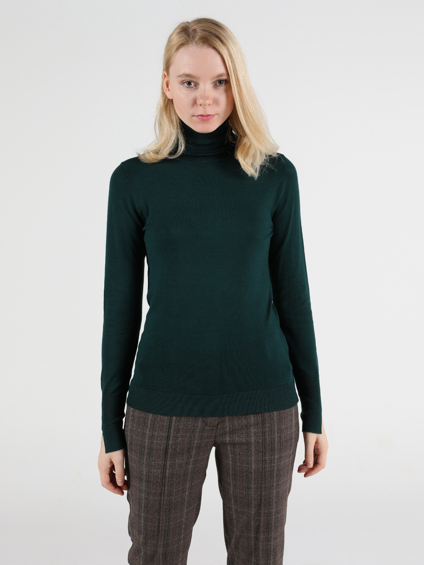 Водолазка Colin’s модель CL1051087PGR Водолазка Colin’s модель CL1051087PGR Фото