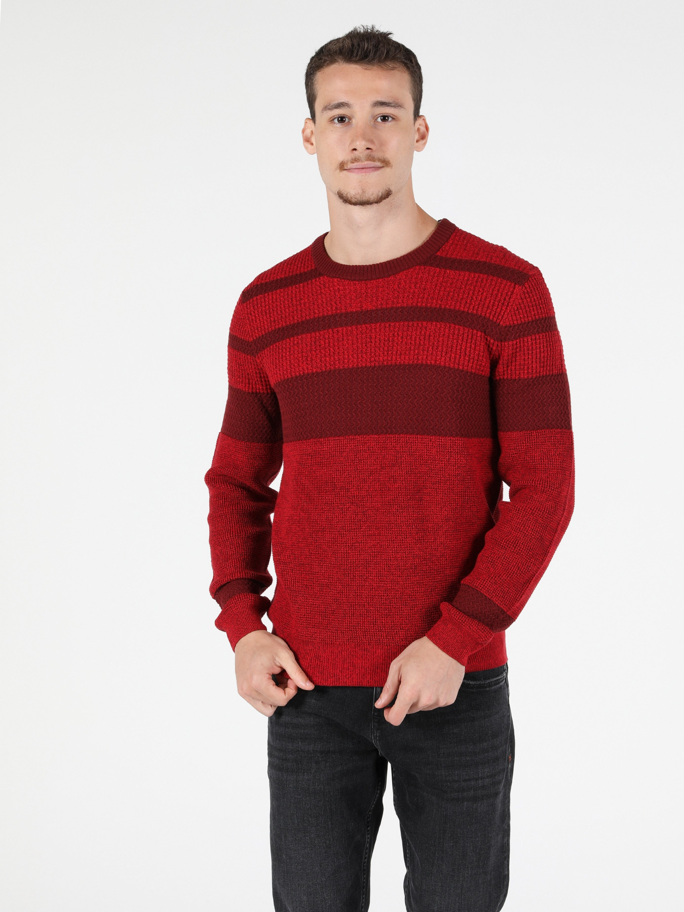 Джемпер Colin’s модель CL1051566RED Фото