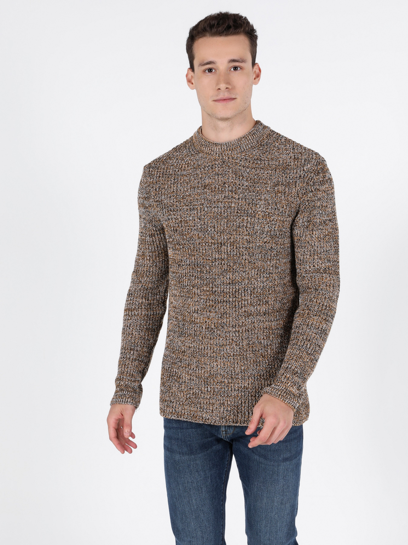 Свитер Colin’s модель CL1051590YLS Свитер Colin’s модель CL1051590YLS Фото