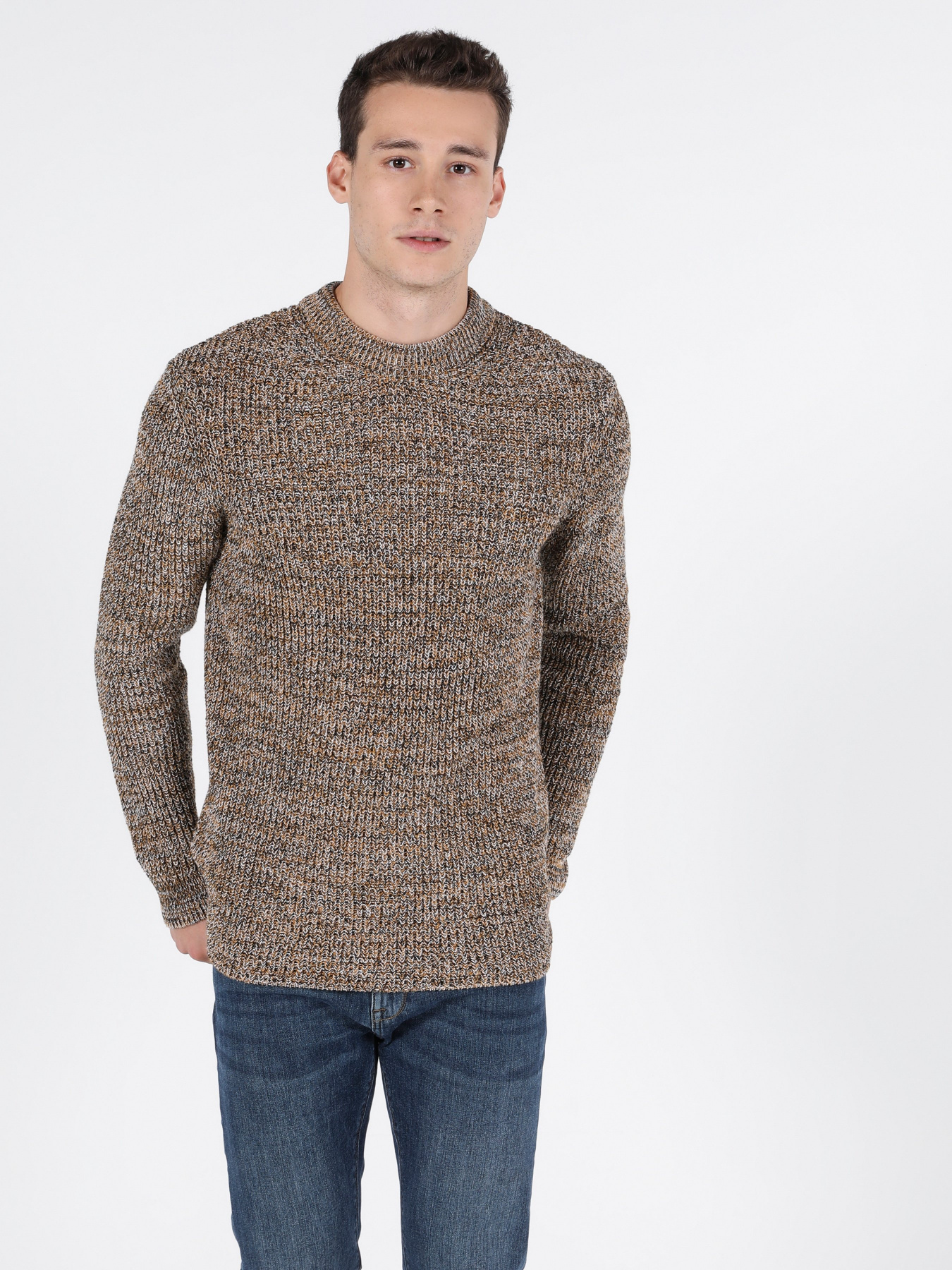 Свитер Colin’s модель CL1051590YLS Свитер Colin’s модель CL1051590YLS Фото