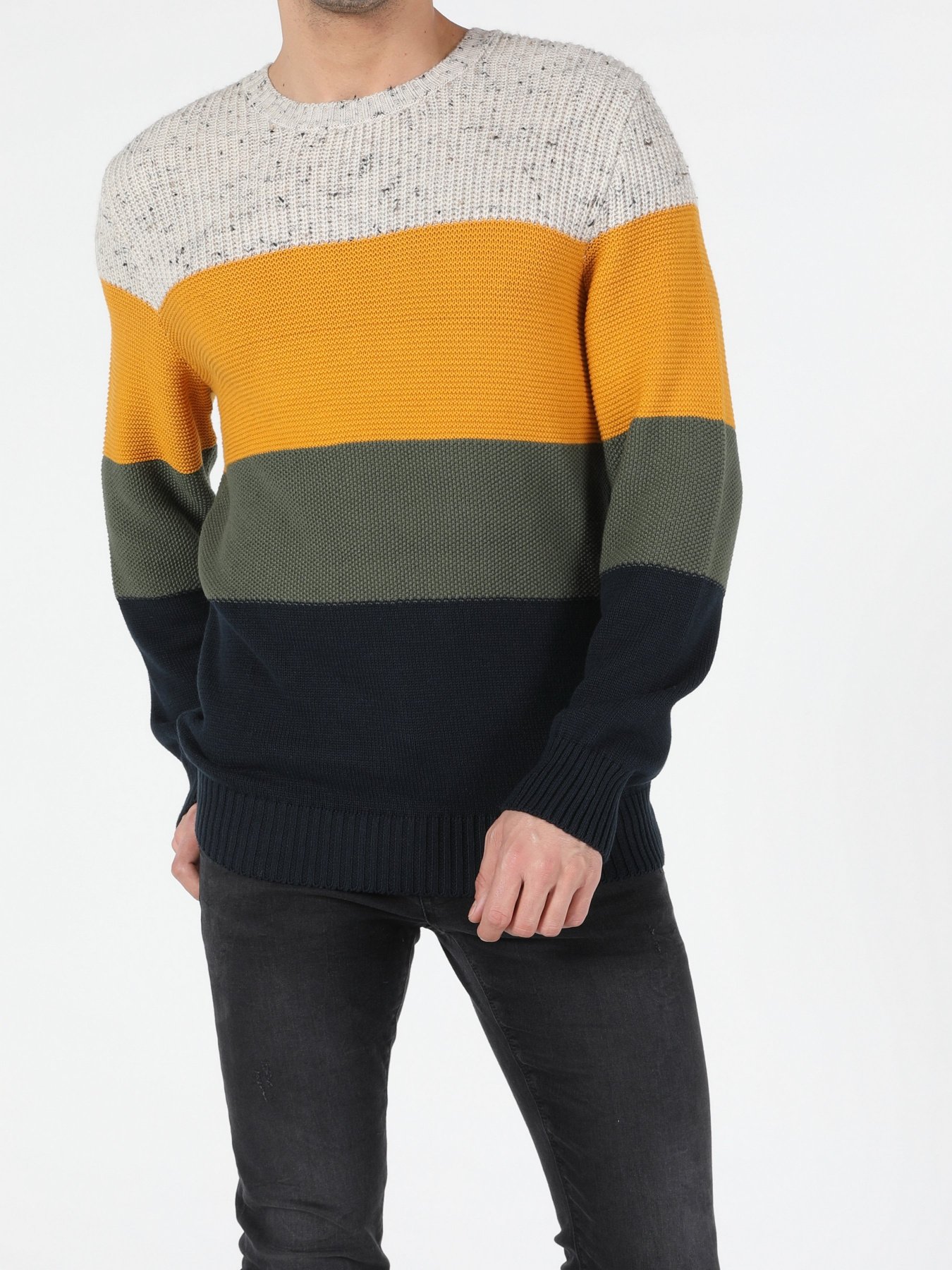 Свитер Colin’s модель CL1052042NAV Свитер Colin’s модель CL1052042NAV Фото