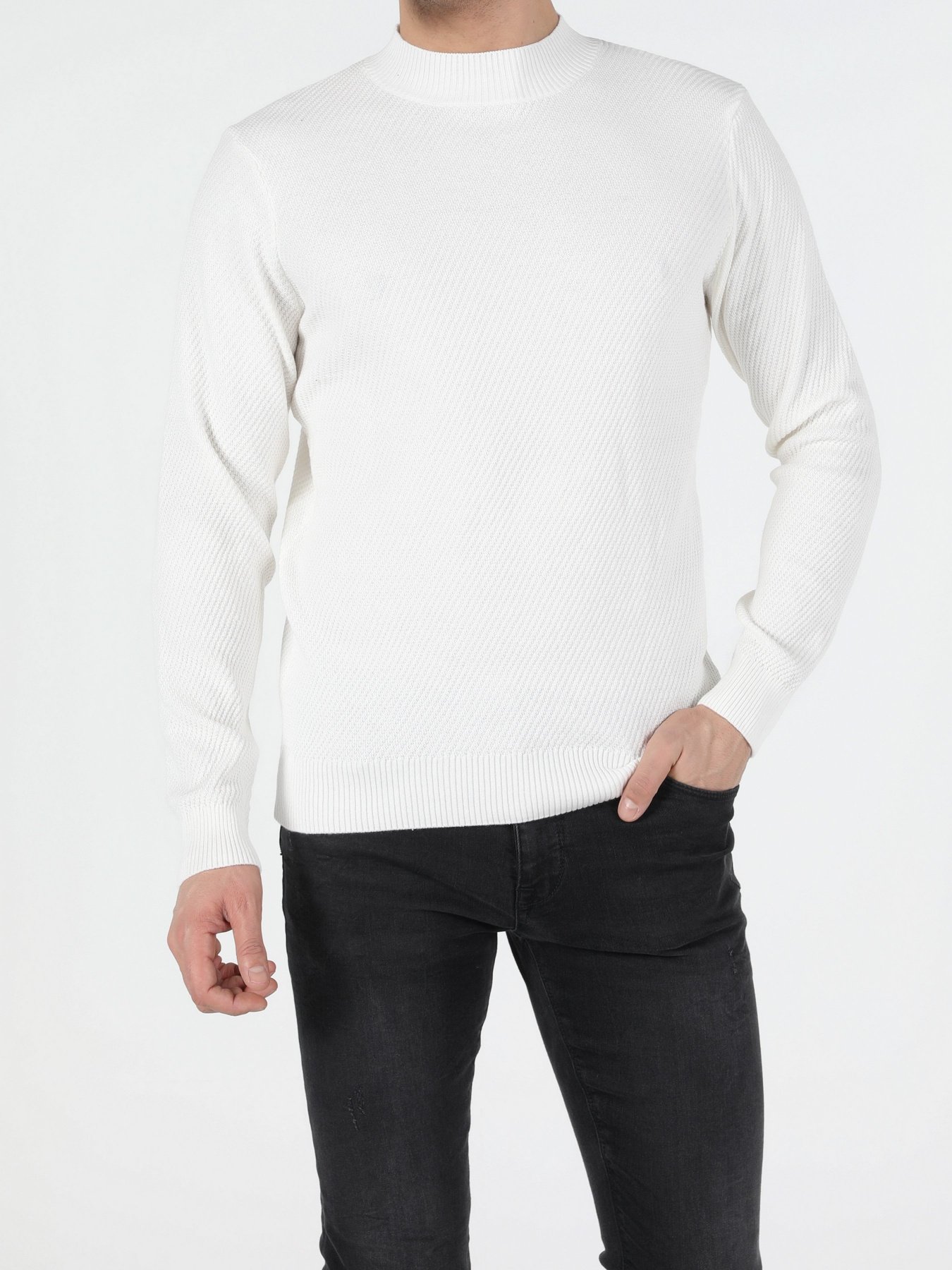 Свитер Colin’s модель CL1052173WHT Фото