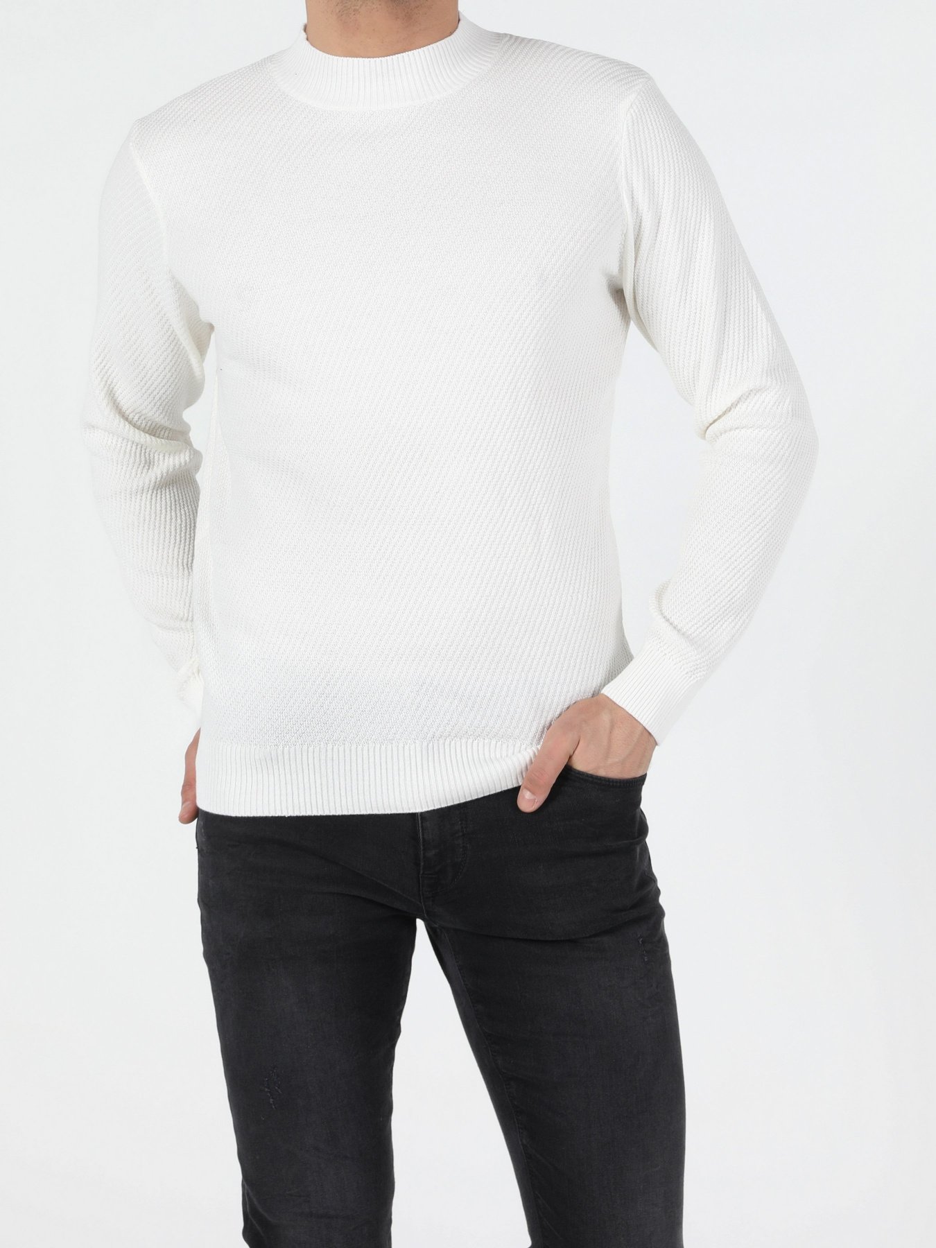 Свитер Colin’s модель CL1052173WHT Фото