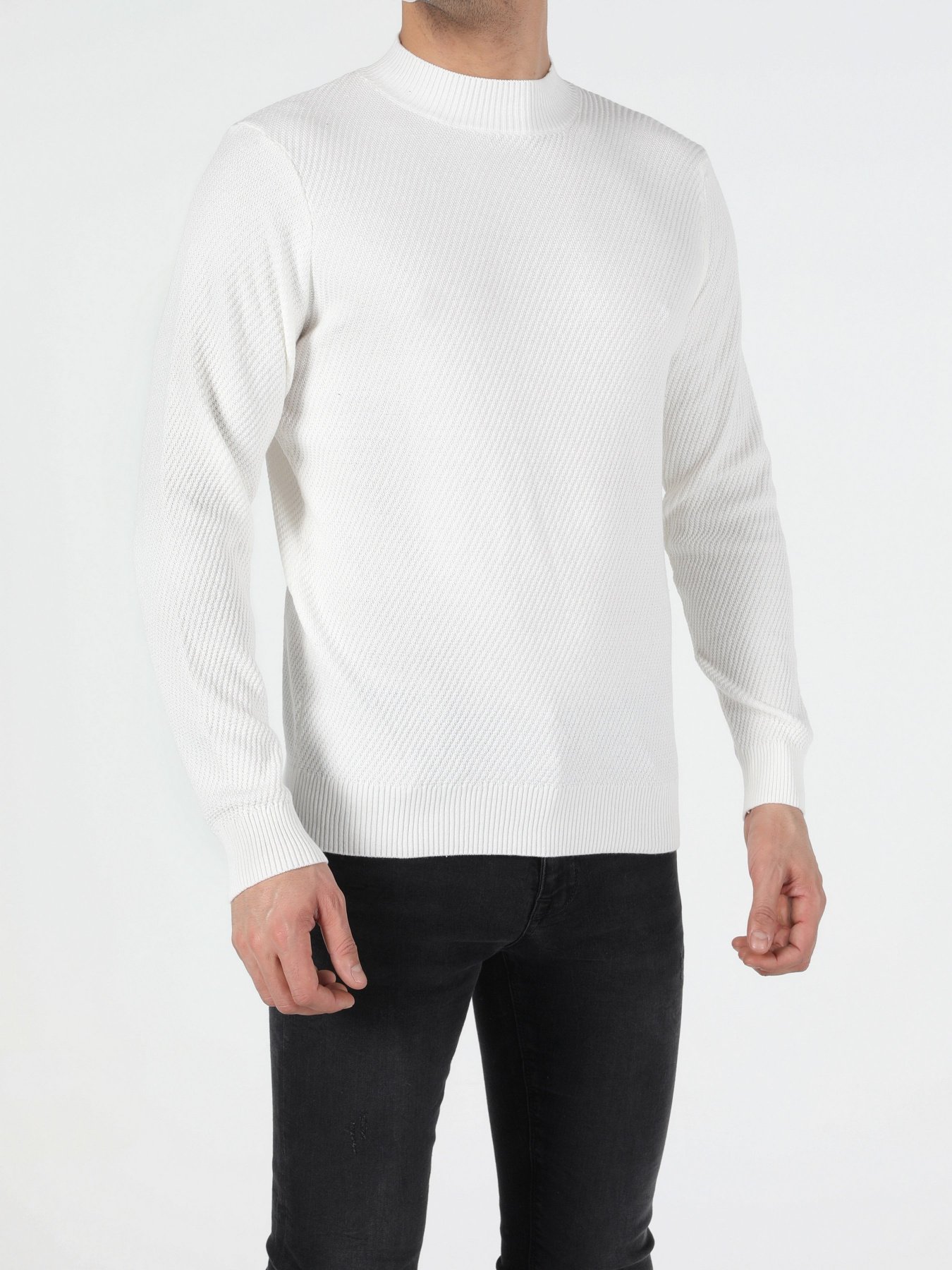 Свитер Colin’s модель CL1052173WHT Фото