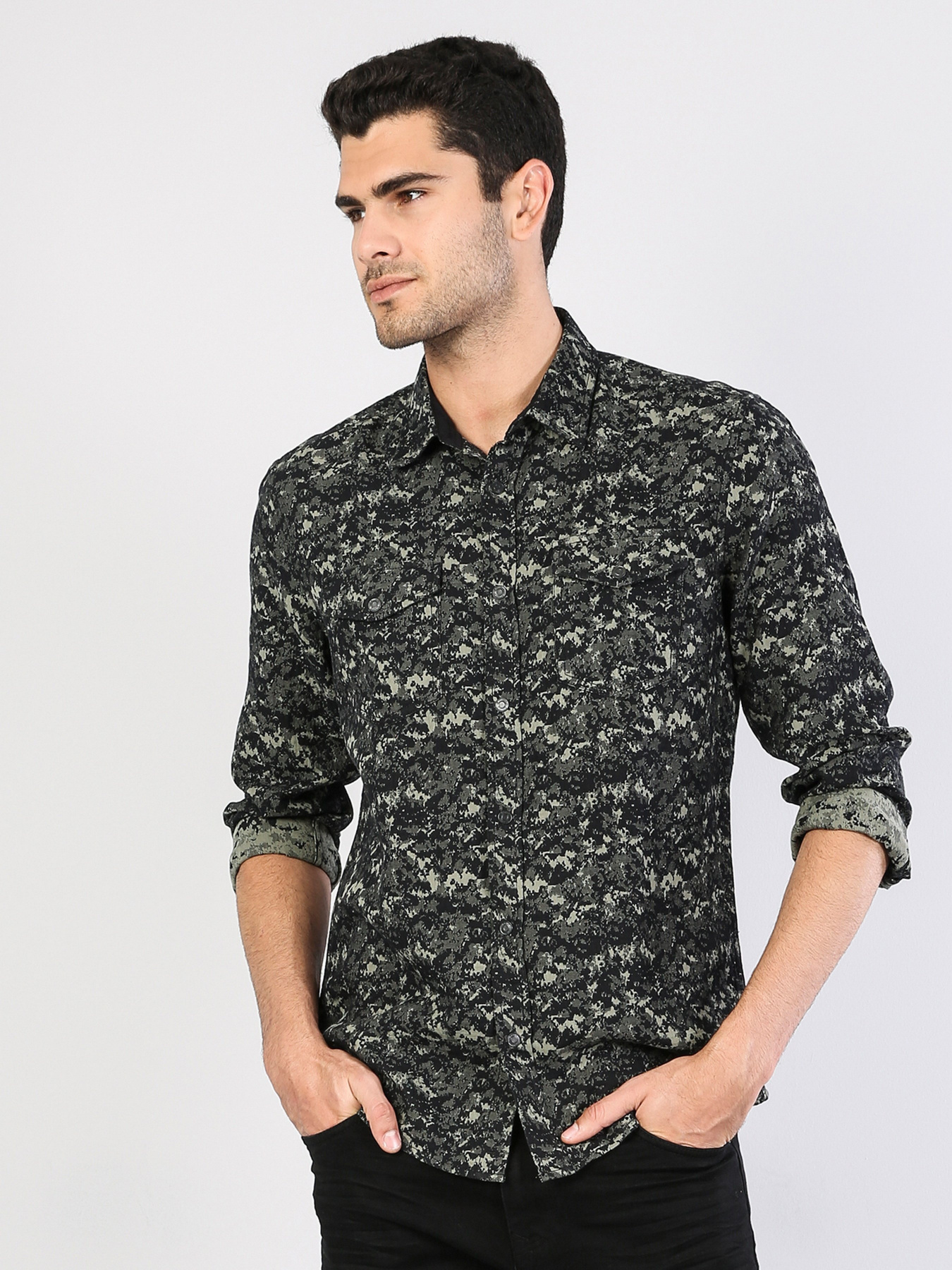 Рубашка повседневная Colin’s модель CL1034979KHA Рубашка повседневная Colin’s модель CL1034979KHA Фото