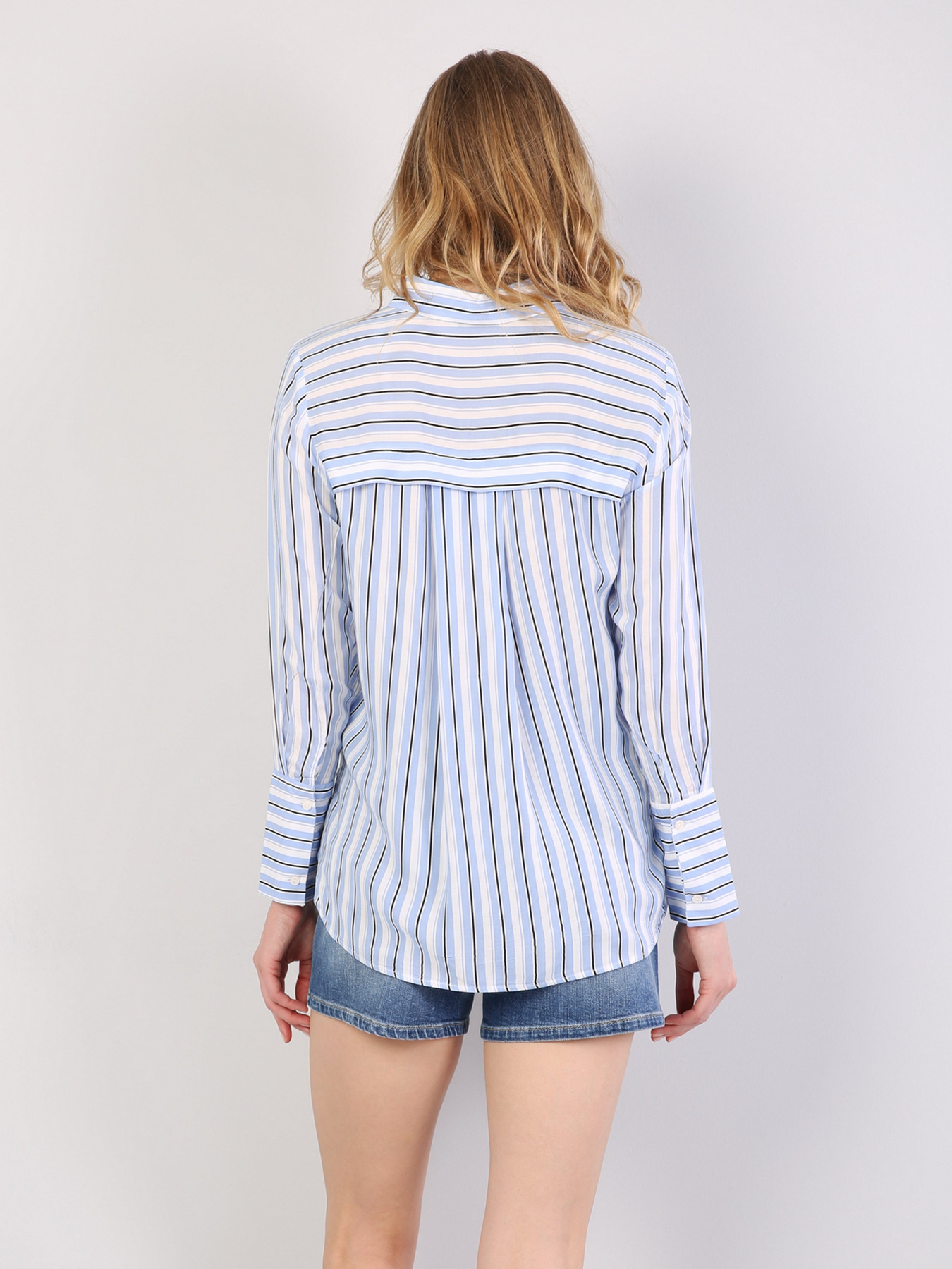 Рубашка повседневная Colin’s модель CL1036303BLE Рубашка повседневная Colin’s модель CL1036303BLE Фото