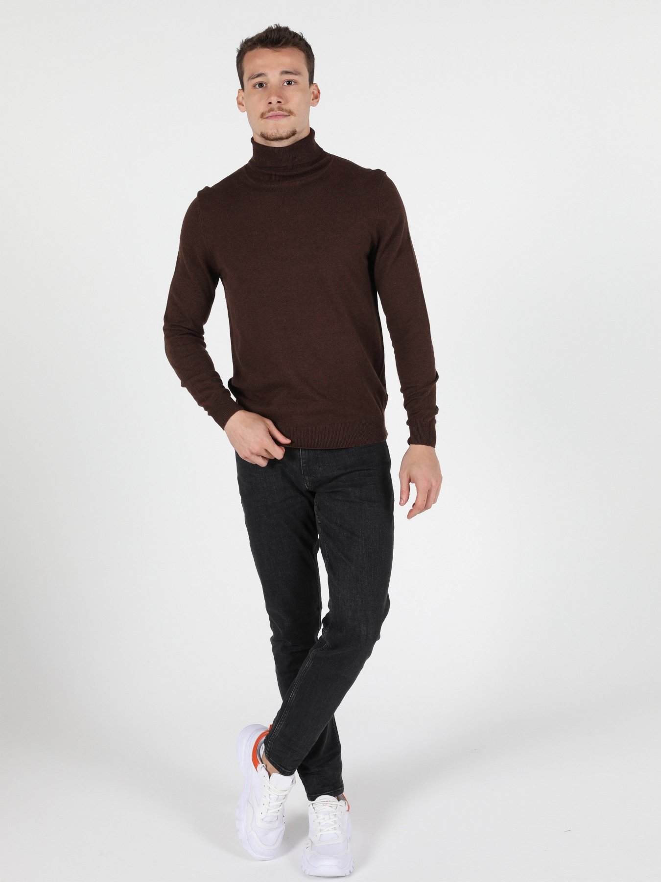 Водолазка Colin’s модель CL1023624DCC Фото