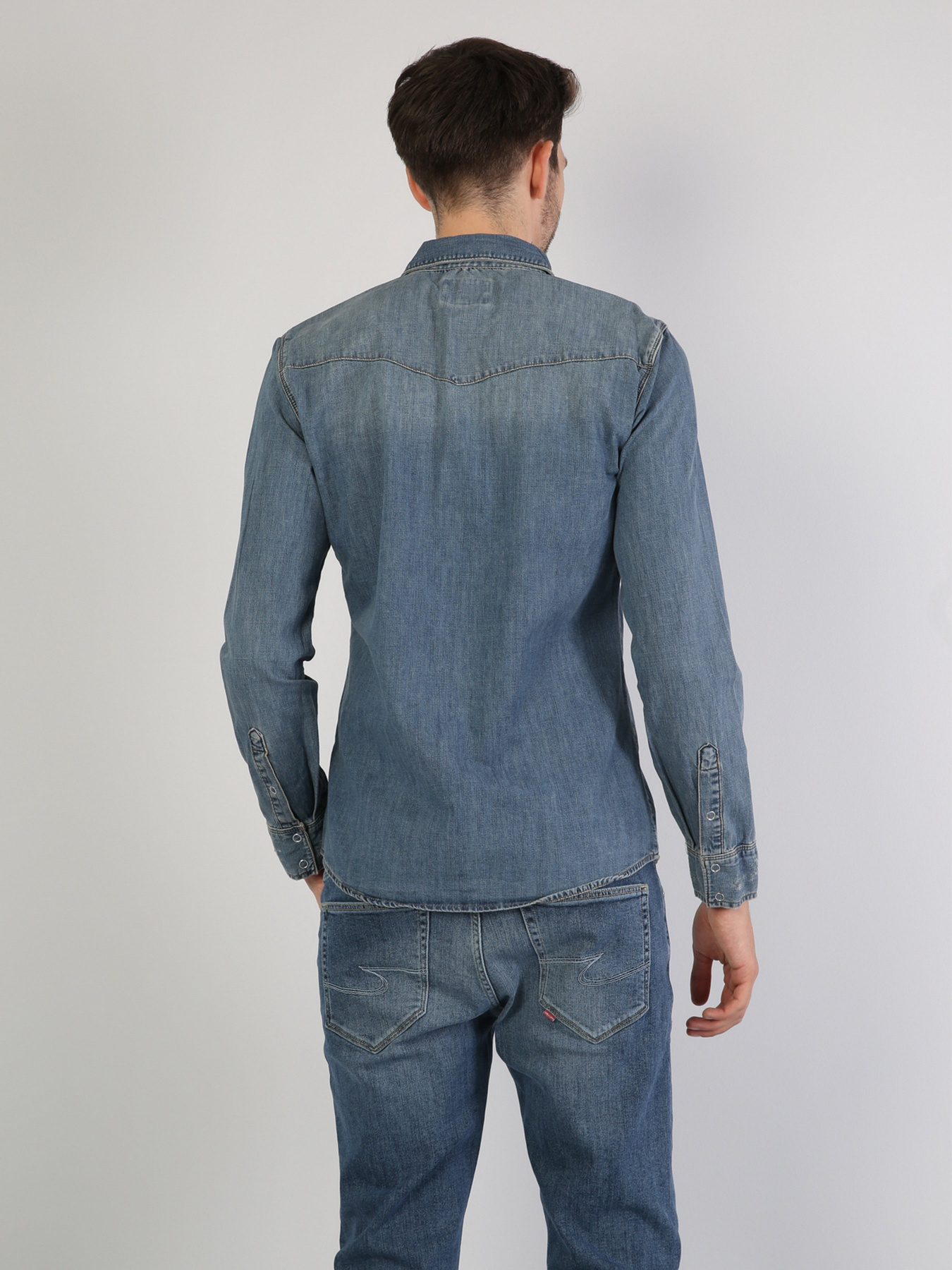 Сорочка повсякденна Colin’s модель CL1040325DN02196 Сорочка повсякденна Colin’s модель CL1040325DN02196 Фото