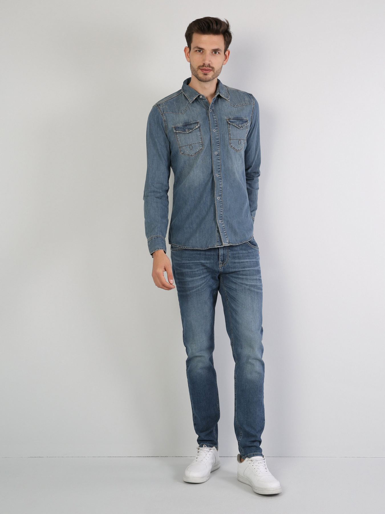 Сорочка повсякденна Colin’s модель CL1040325DN02196 Сорочка повсякденна Colin’s модель CL1040325DN02196 Фото