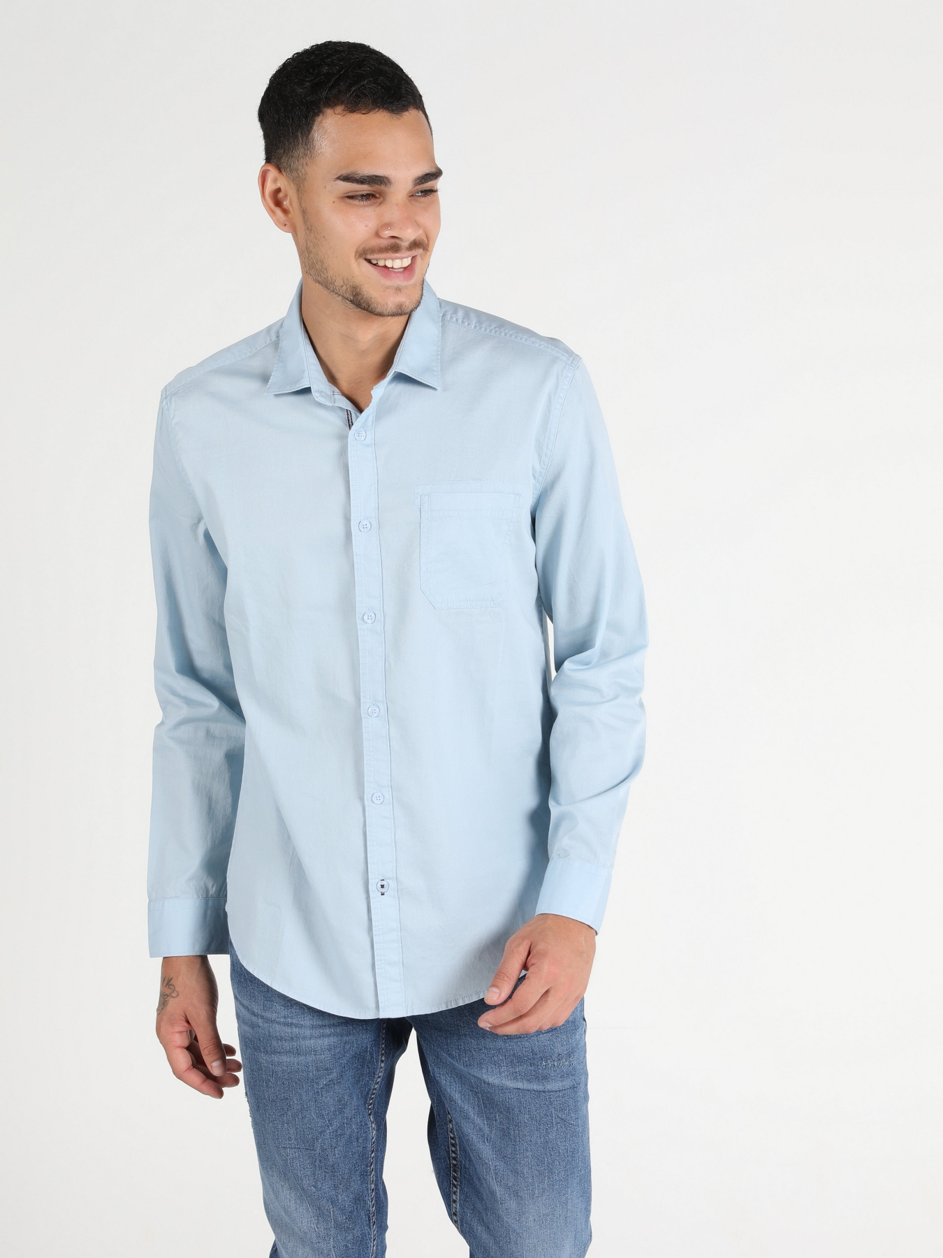 Рубашка повседневная Colin’s модель CL1050715LBL Рубашка повседневная Colin’s модель CL1050715LBL Фото