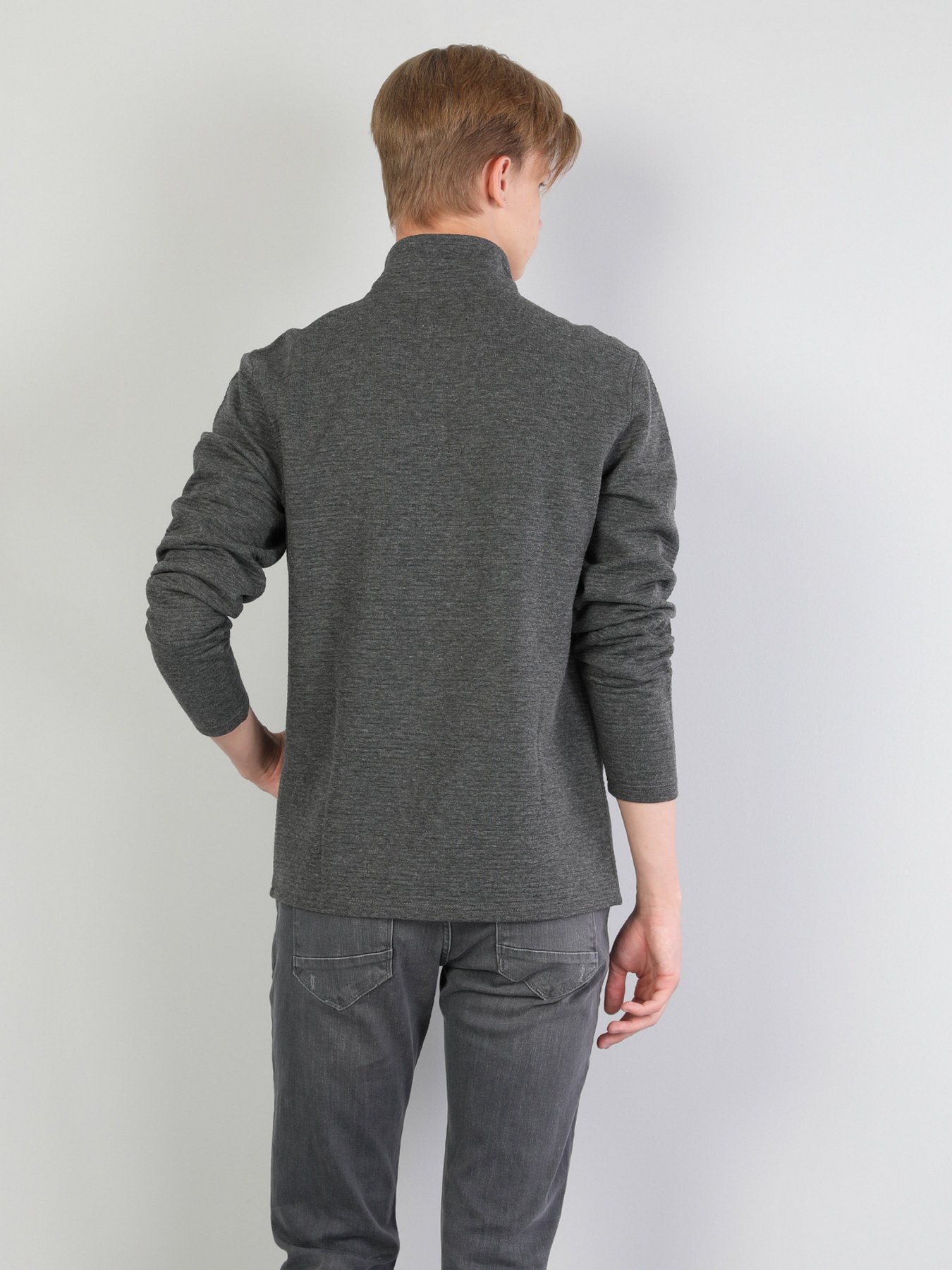 Кофта Colin’s модель CL1044077ANM Фото