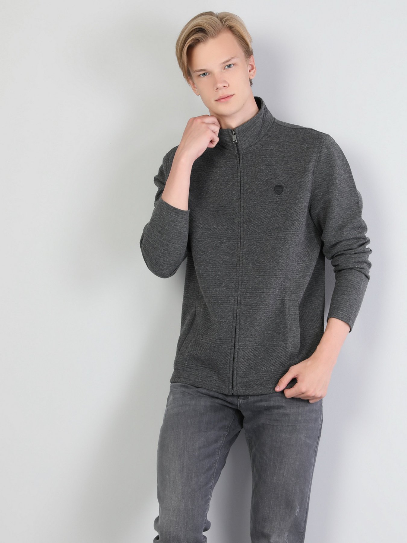 Кофта Colin’s модель CL1044077ANM Фото