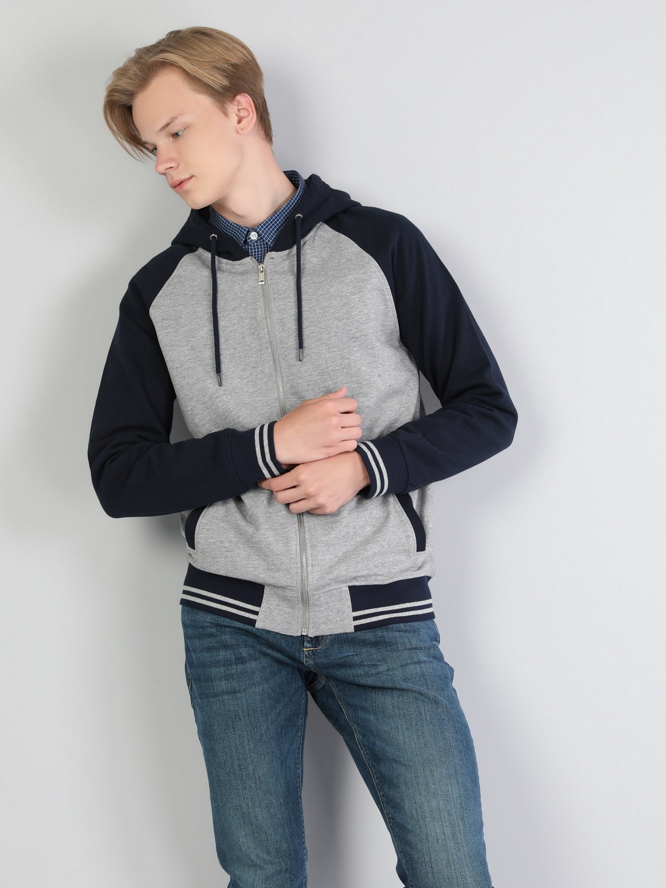 Кофта Colin’s модель CL1044099MGA Фото