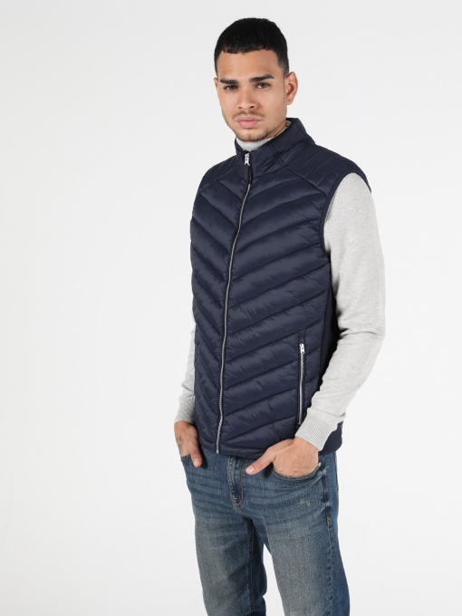 Утепленный жилет Colin’s модель CL1045390DNV Фото