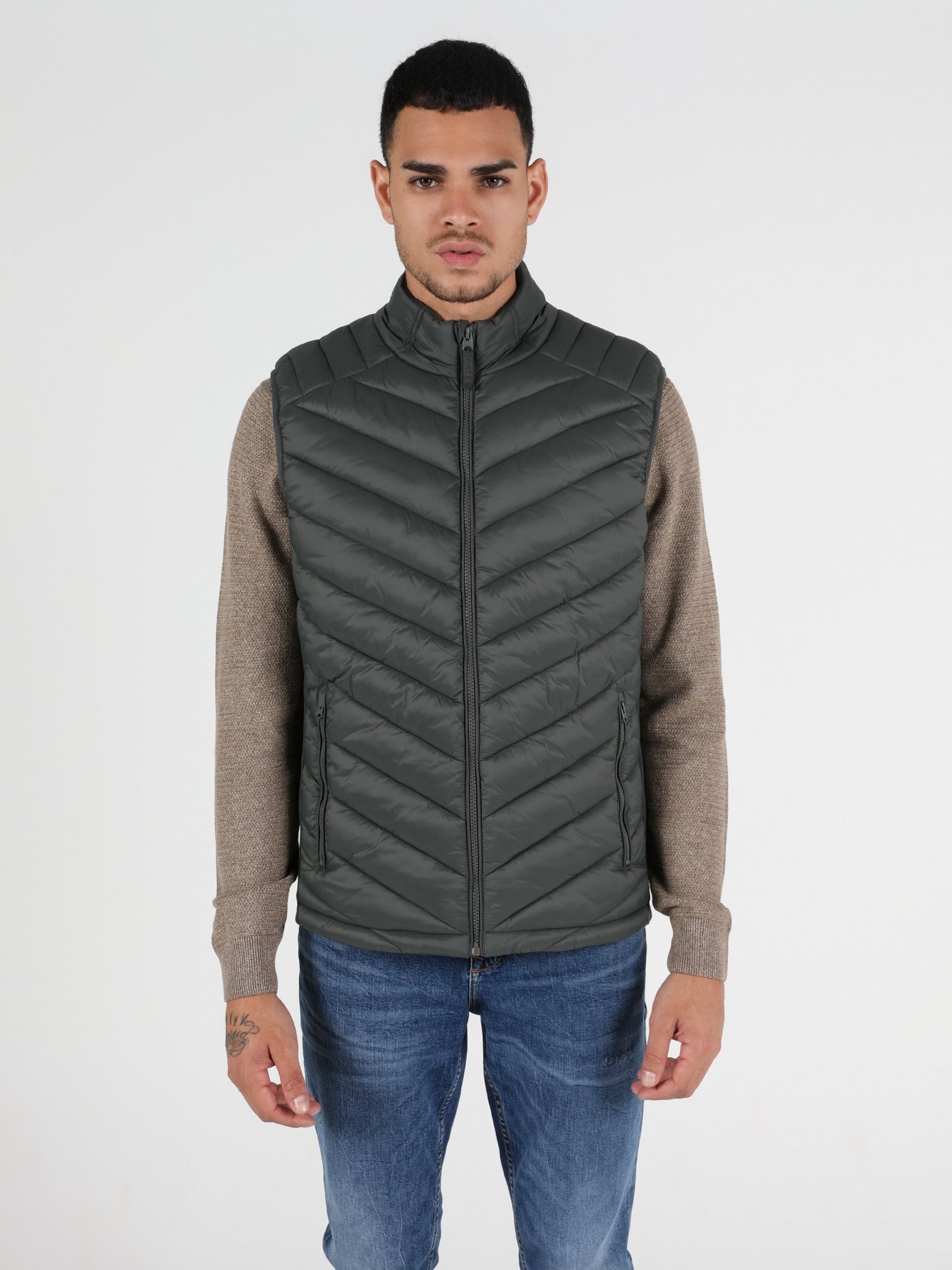 Жилет Colin’s модель CL1045390LKH Фото