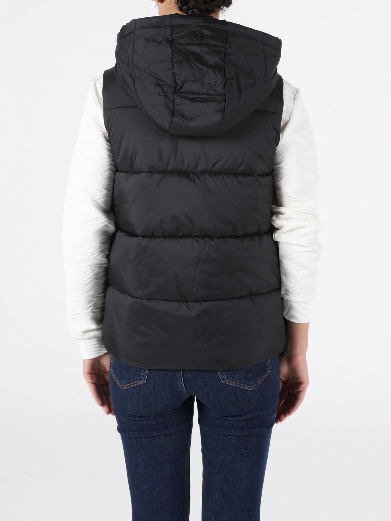 Жилет Colin’s модель CL1050301BLK Фото