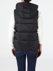 Жилет Colin’s модель CL1050301BLK Жилет Colin’s модель CL1050301BLK Фото