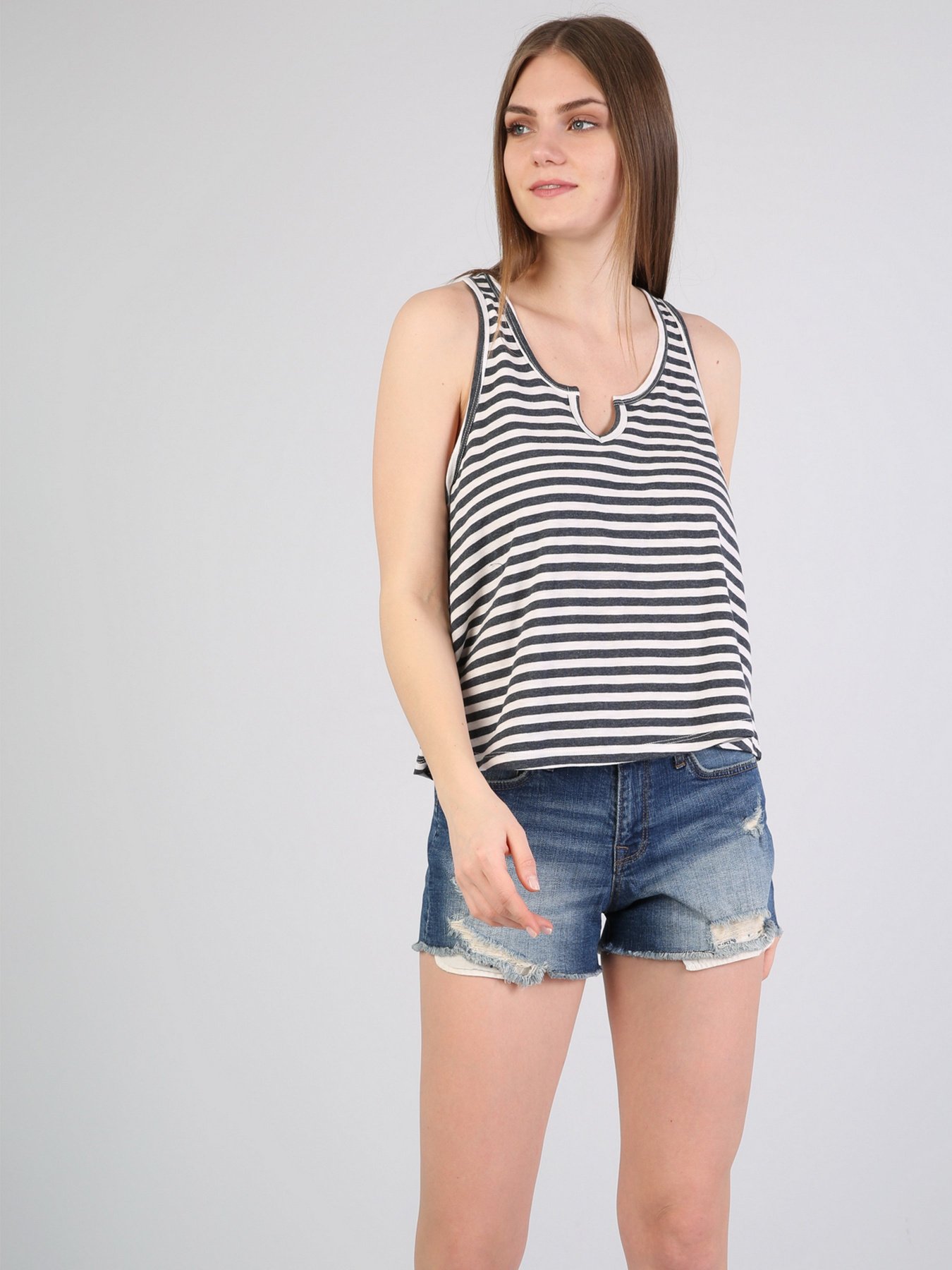 Майка для дома Colin’s модель CL1033624MNV Фото