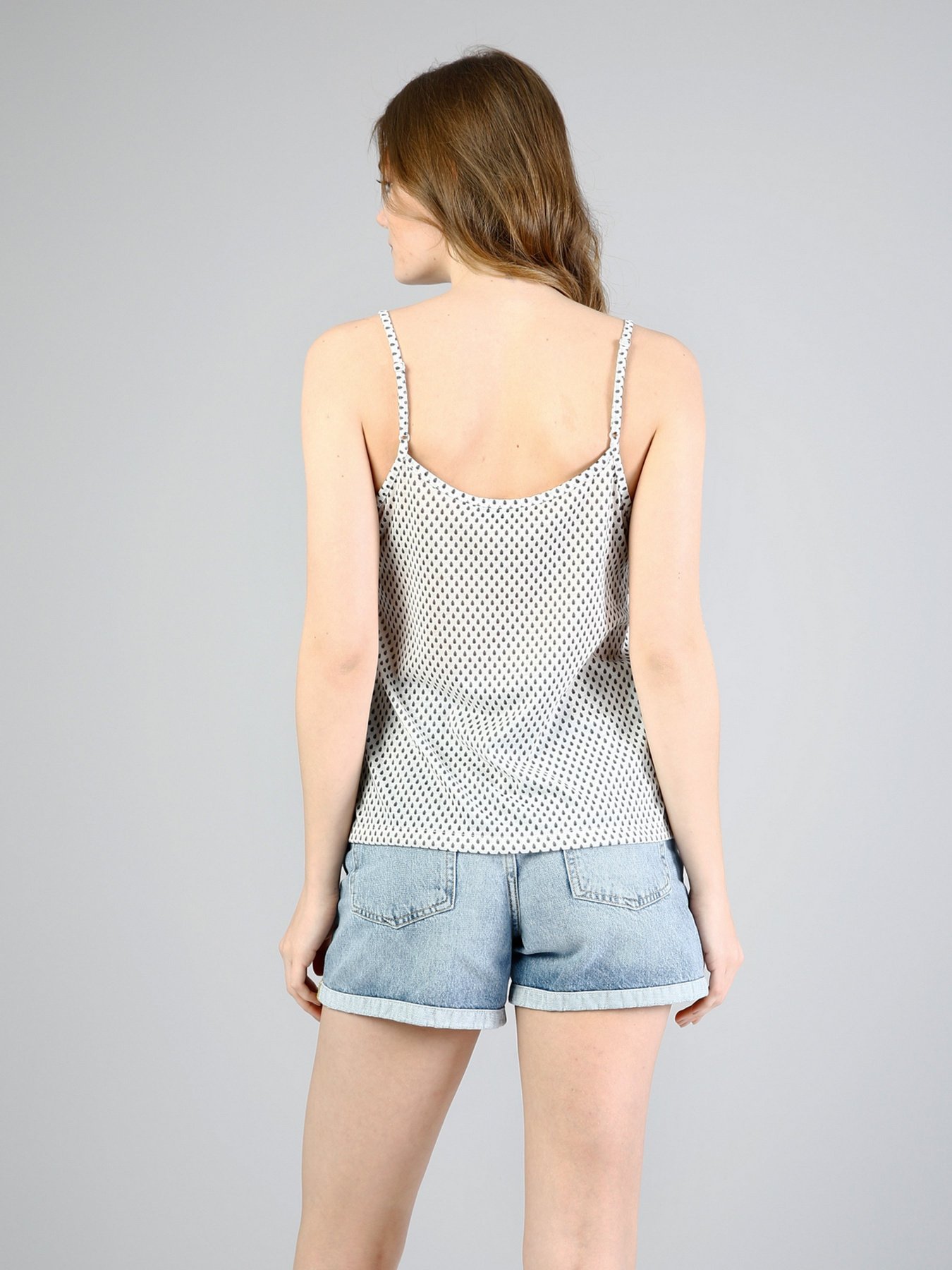 Майка для дома Colin’s модель CL1033886OFW Фото