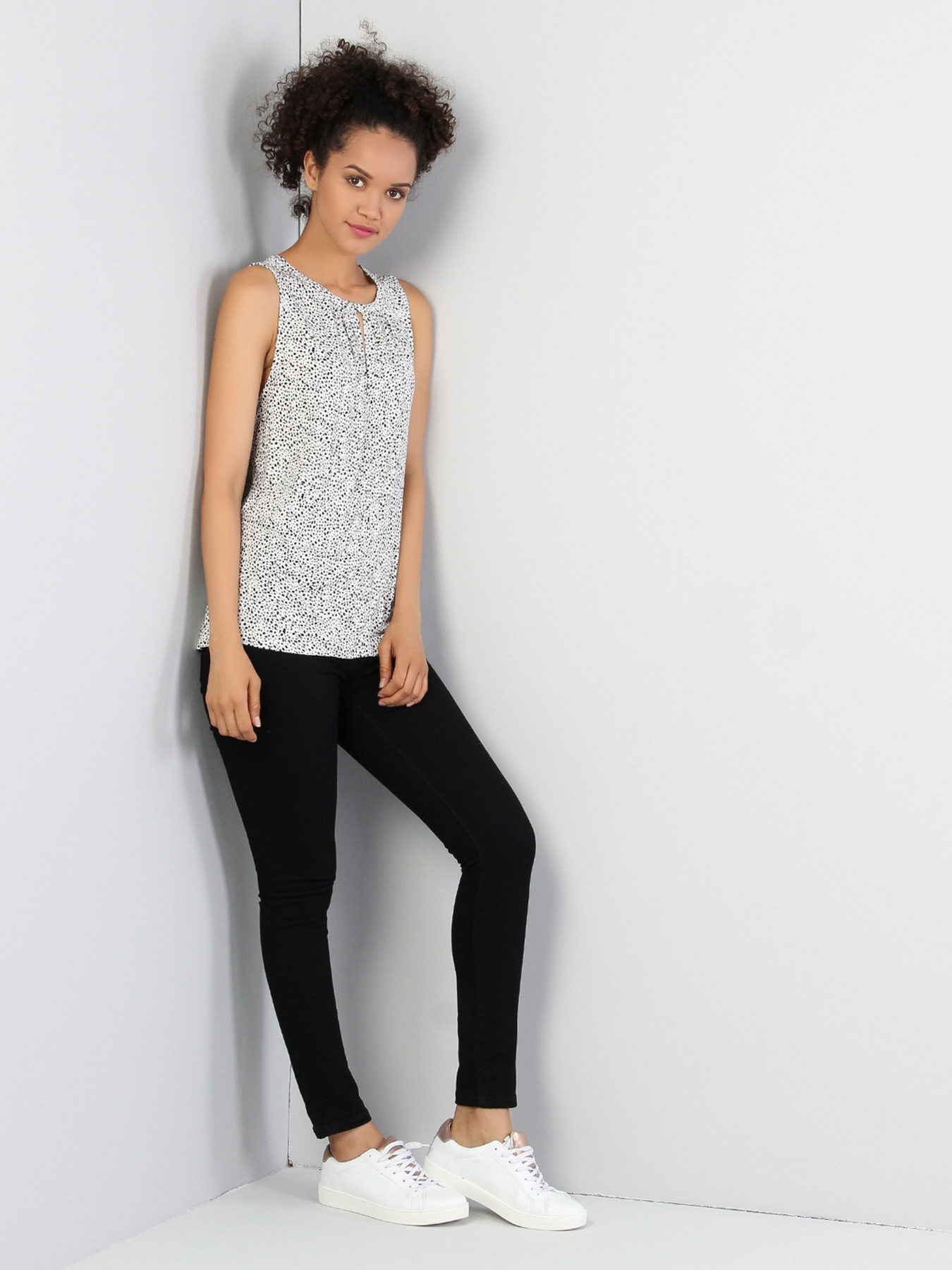 Майка для дома Colin’s модель CL1040461WHT Фото