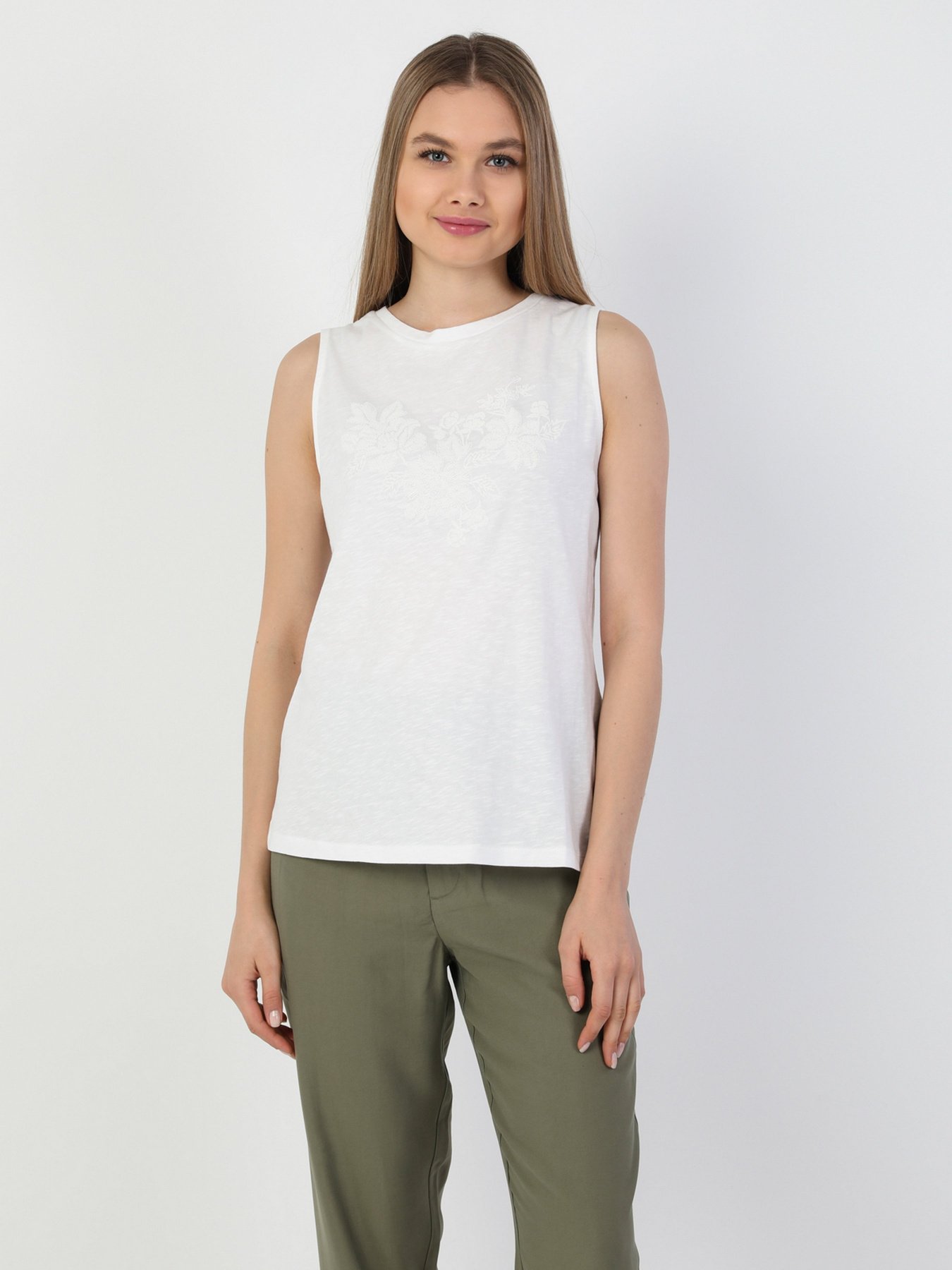 Майка для дома Colin’s модель CL1049518OFW Фото