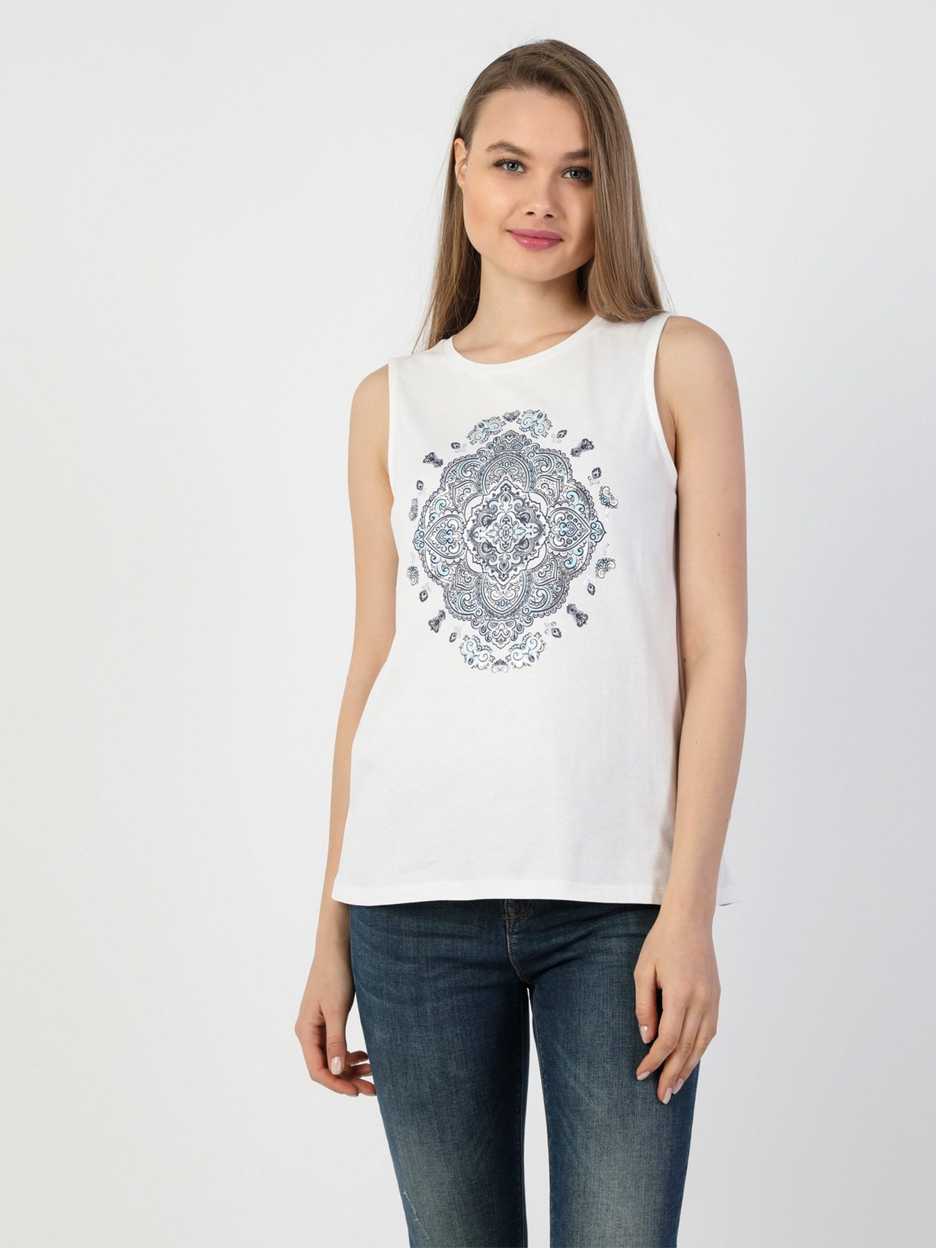 Майка для дома Colin’s модель CL1049530OFW Фото