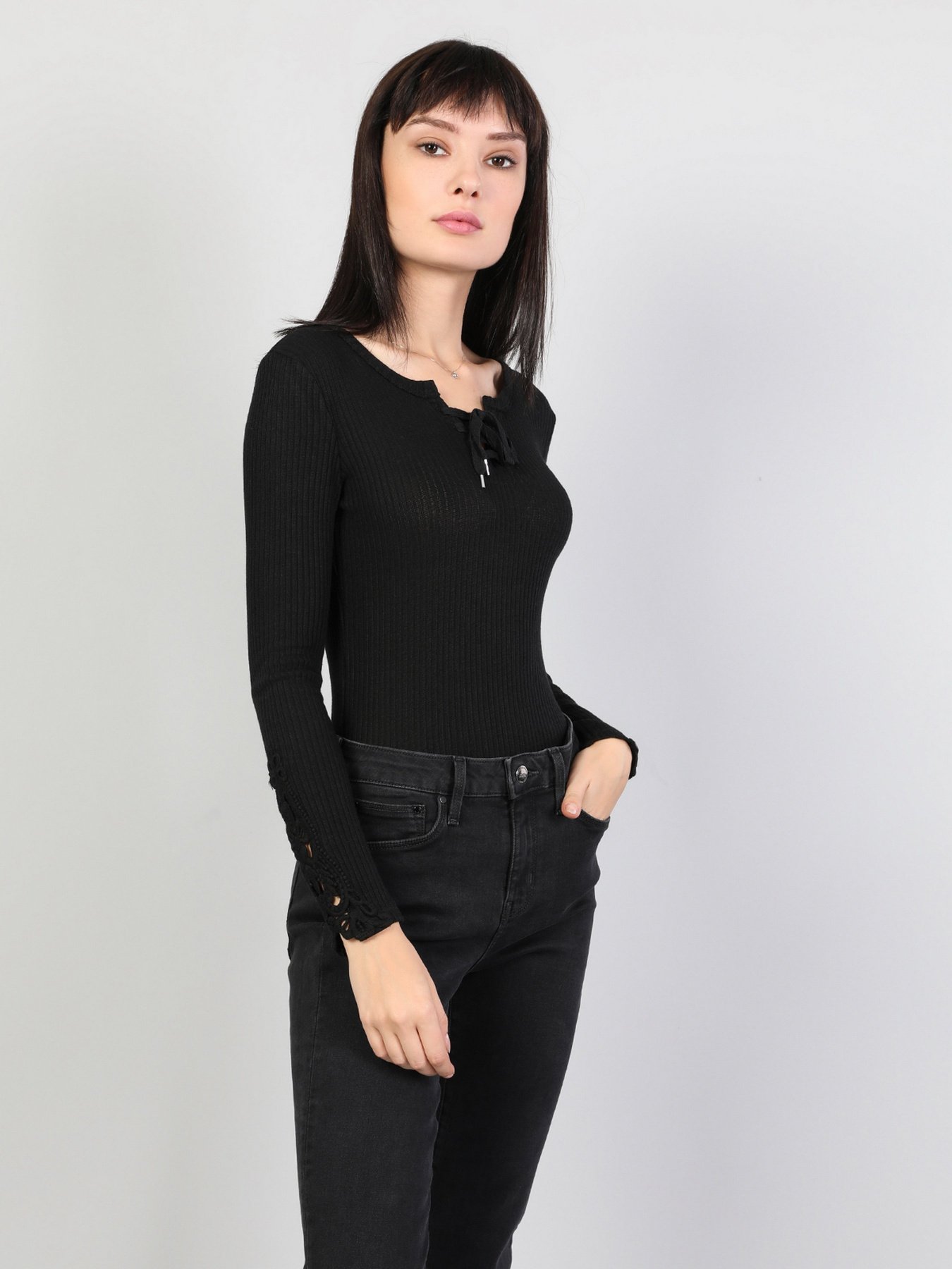 Лонгслив Colin’s модель CL1044888BLK Фото