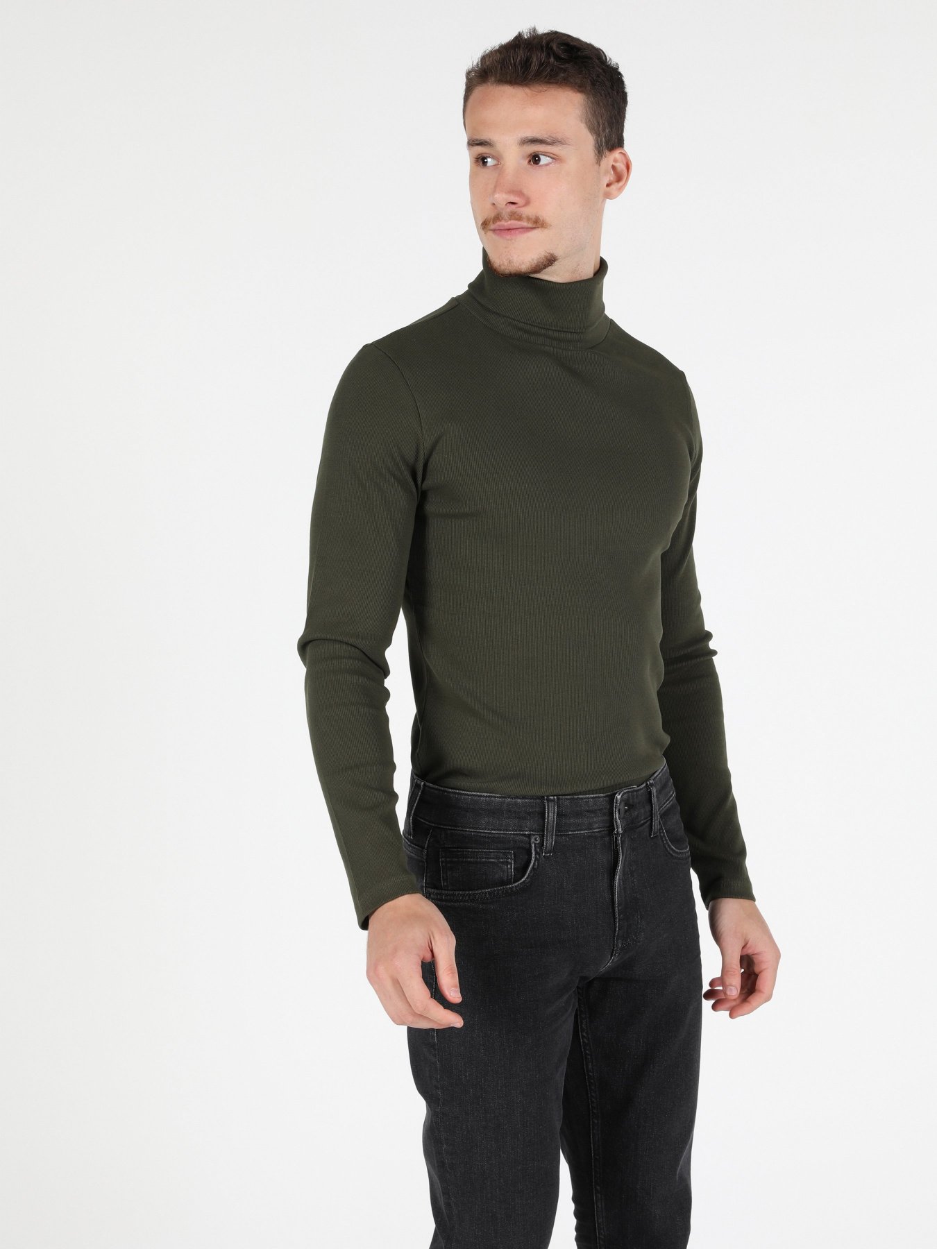 Водолазка Colin’s модель CL1049854KHA Фото