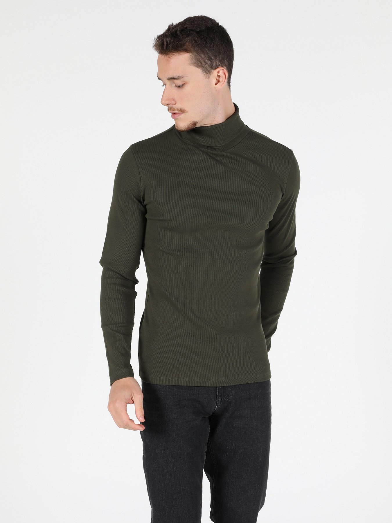 Водолазка Colin’s модель CL1049854KHA Фото