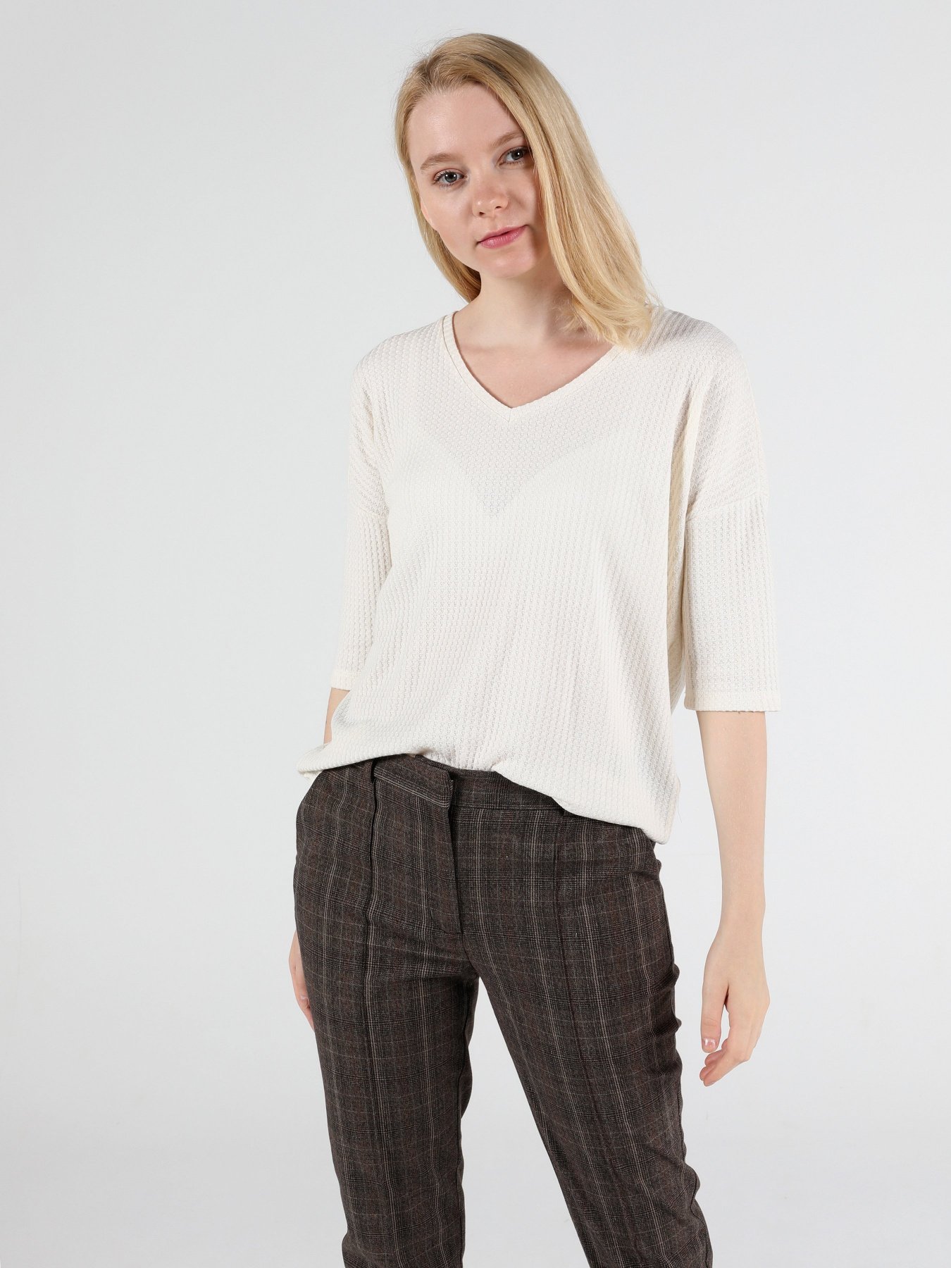 Реглан Colin’s модель CL1050343ECR Фото