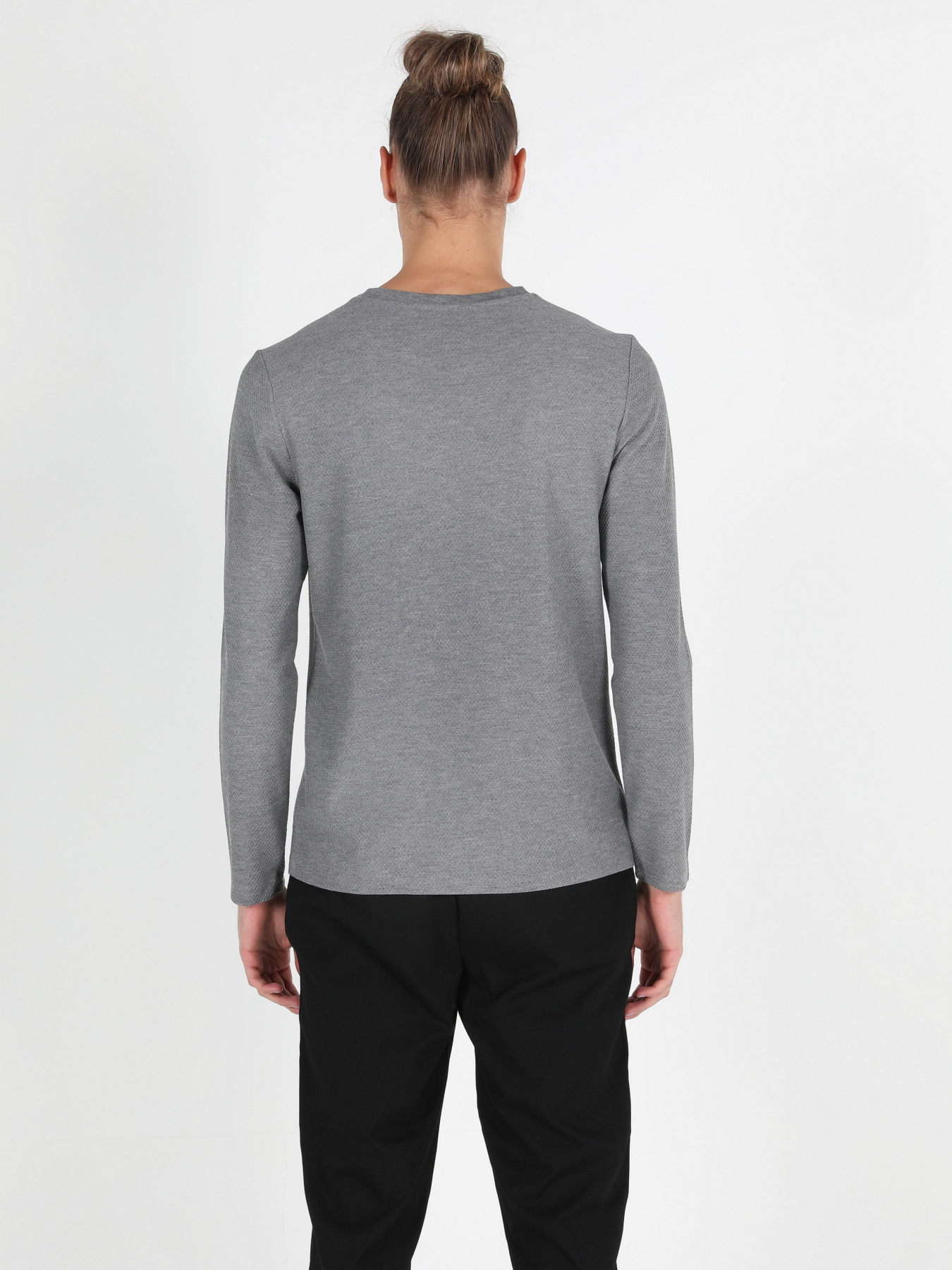 Лонгслив Colin’s модель CL1051143MGA Фото