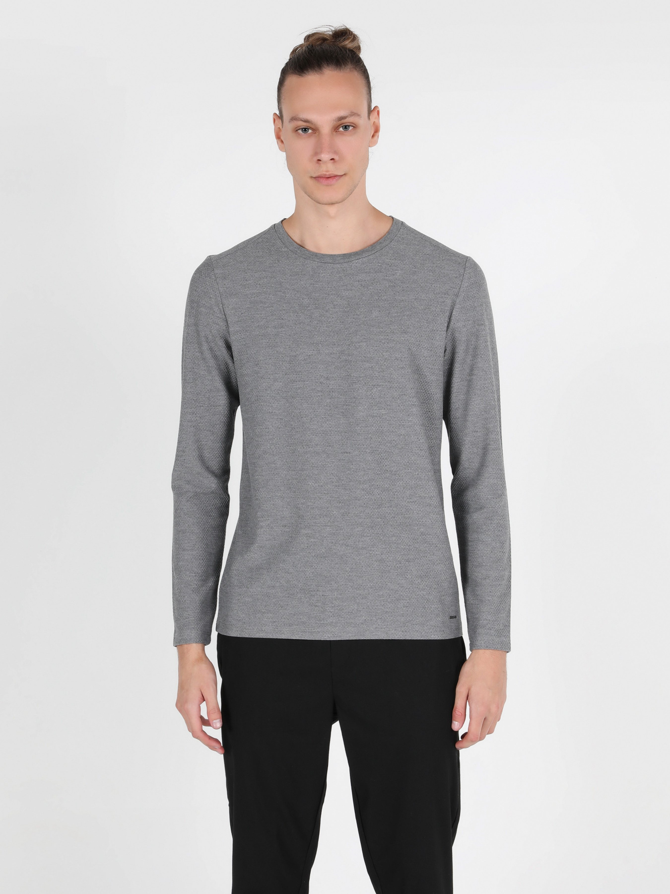 Лонгслив Colin’s модель CL1051143MGA Фото