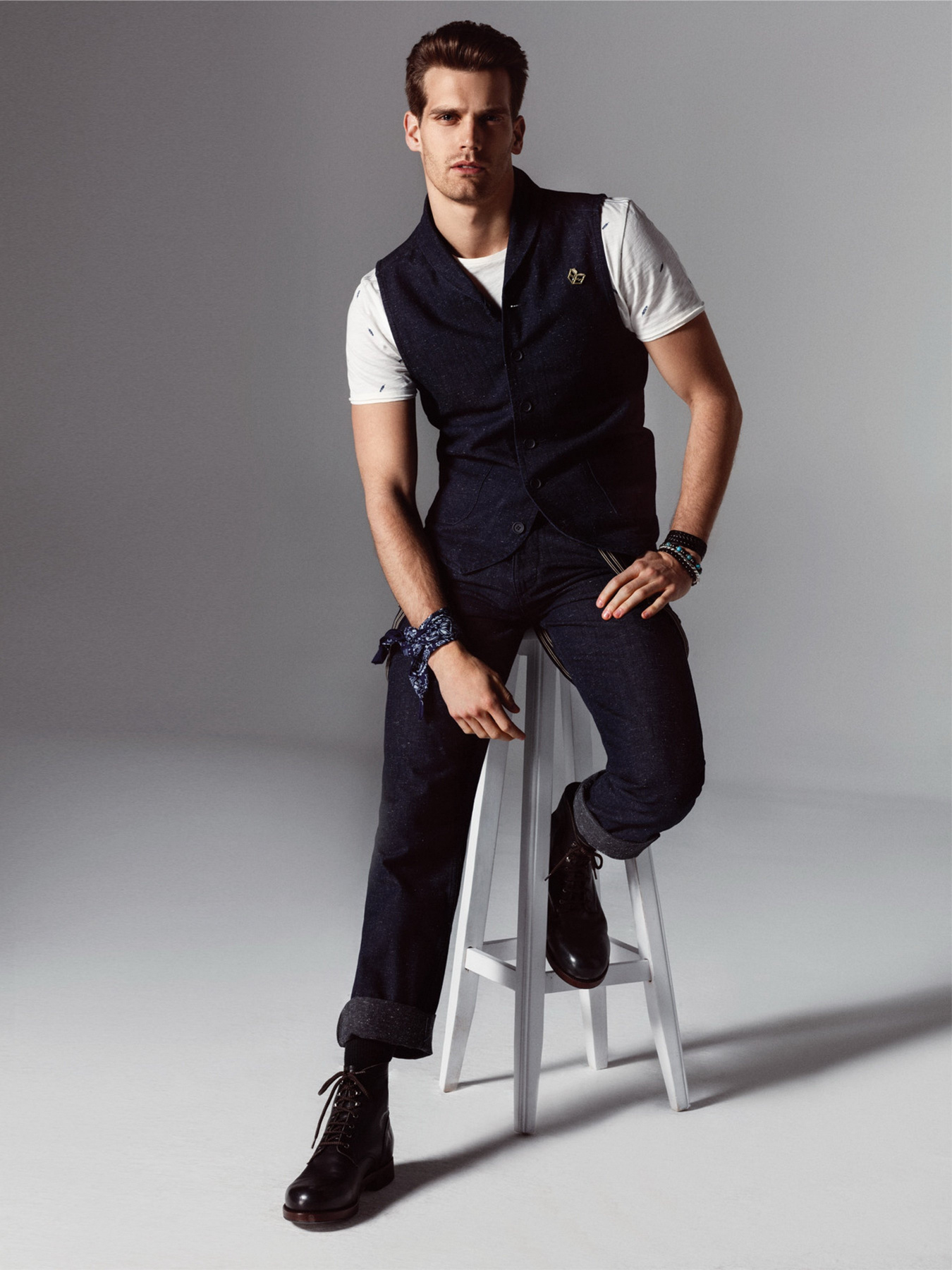 Джинсы Colin’s модель CL1029261DN07751 Джинсы Colin’s модель CL1029261DN07751 Фото