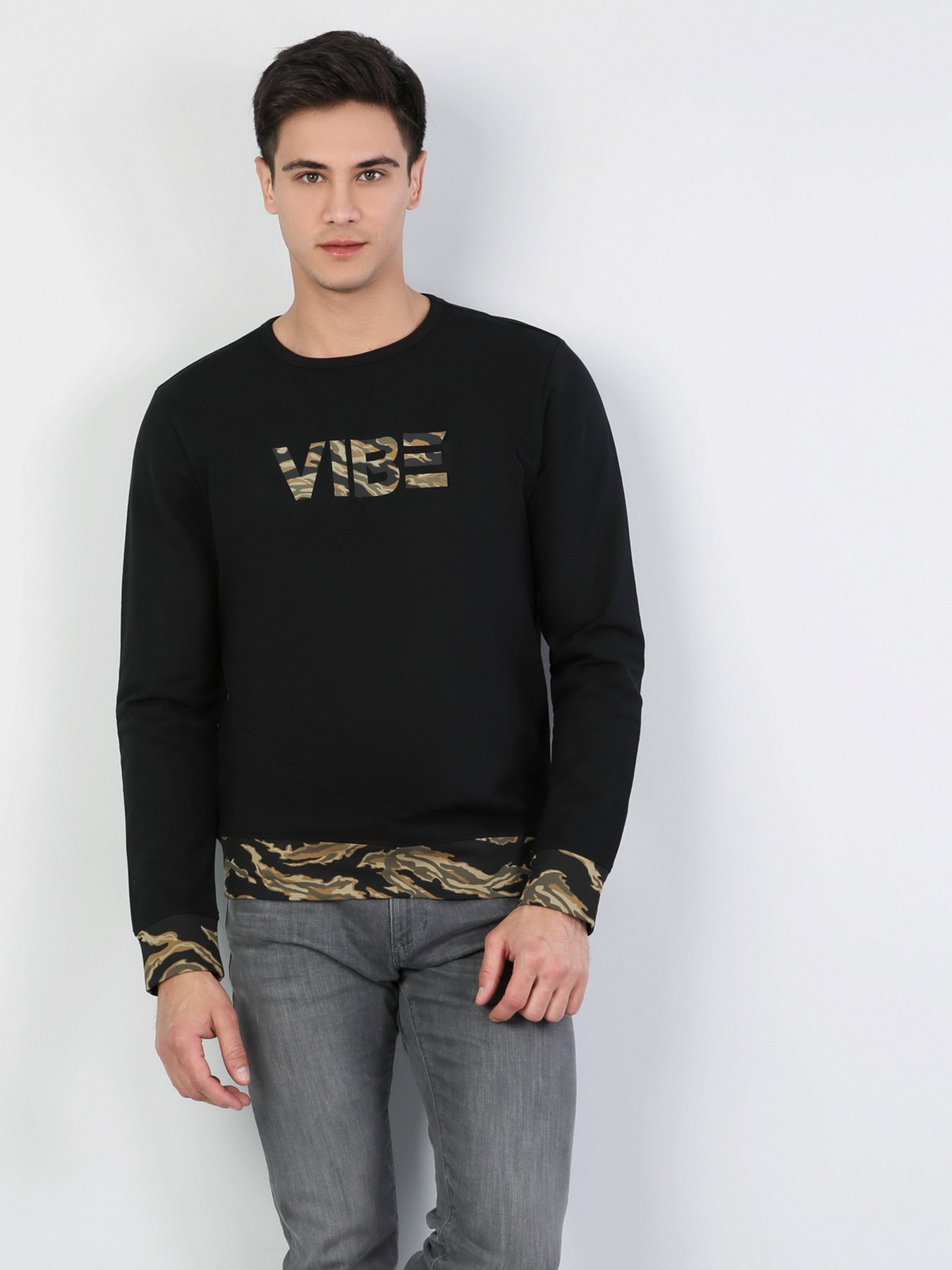 Реглан Colin’s модель CL1044190BLK Фото