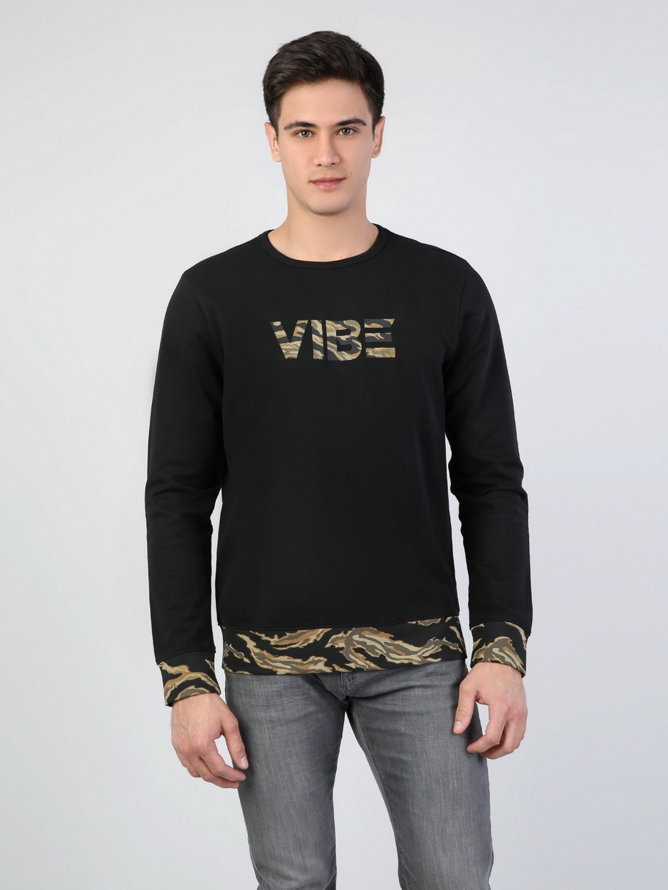 Реглан Colin’s модель CL1044190BLK Фото