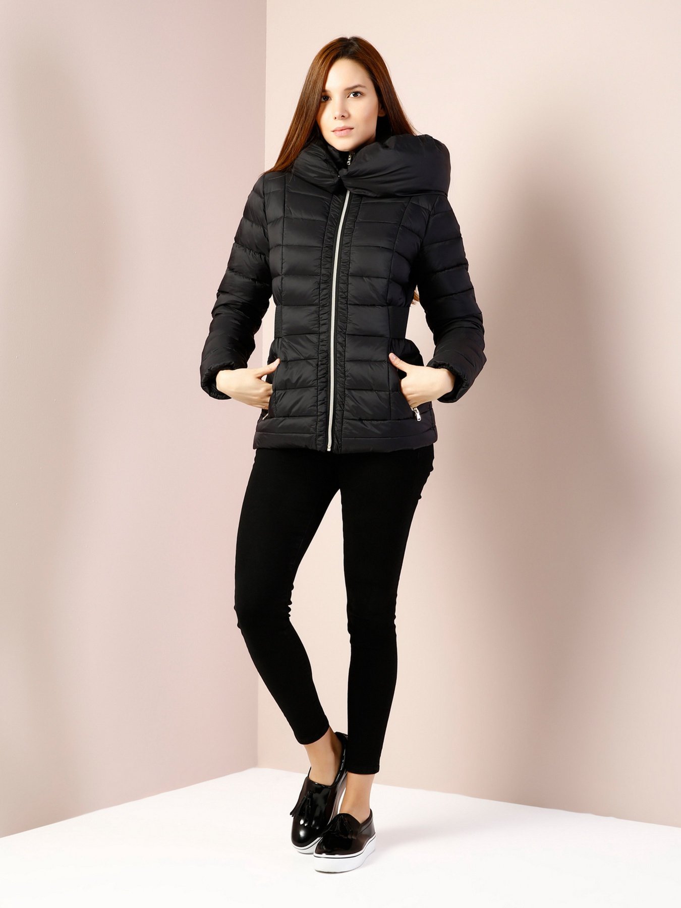 Зимняя куртка Colin’s модель CL1029516BLK Зимняя куртка Colin’s модель CL1029516BLK Фото