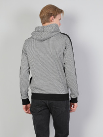 Худи Colin’s модель CL1045733BLK Худи Colin’s модель CL1045733BLK Фото