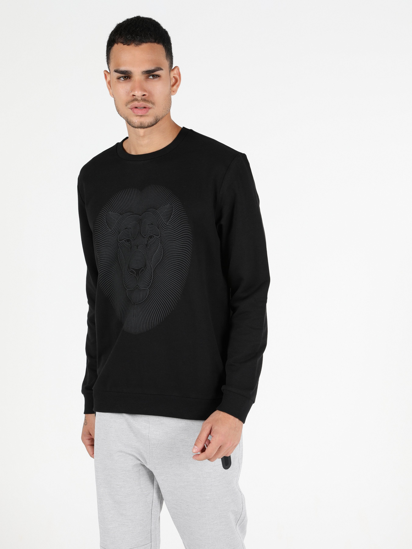 Свитшот Colin’s модель CL1051127BLK Фото