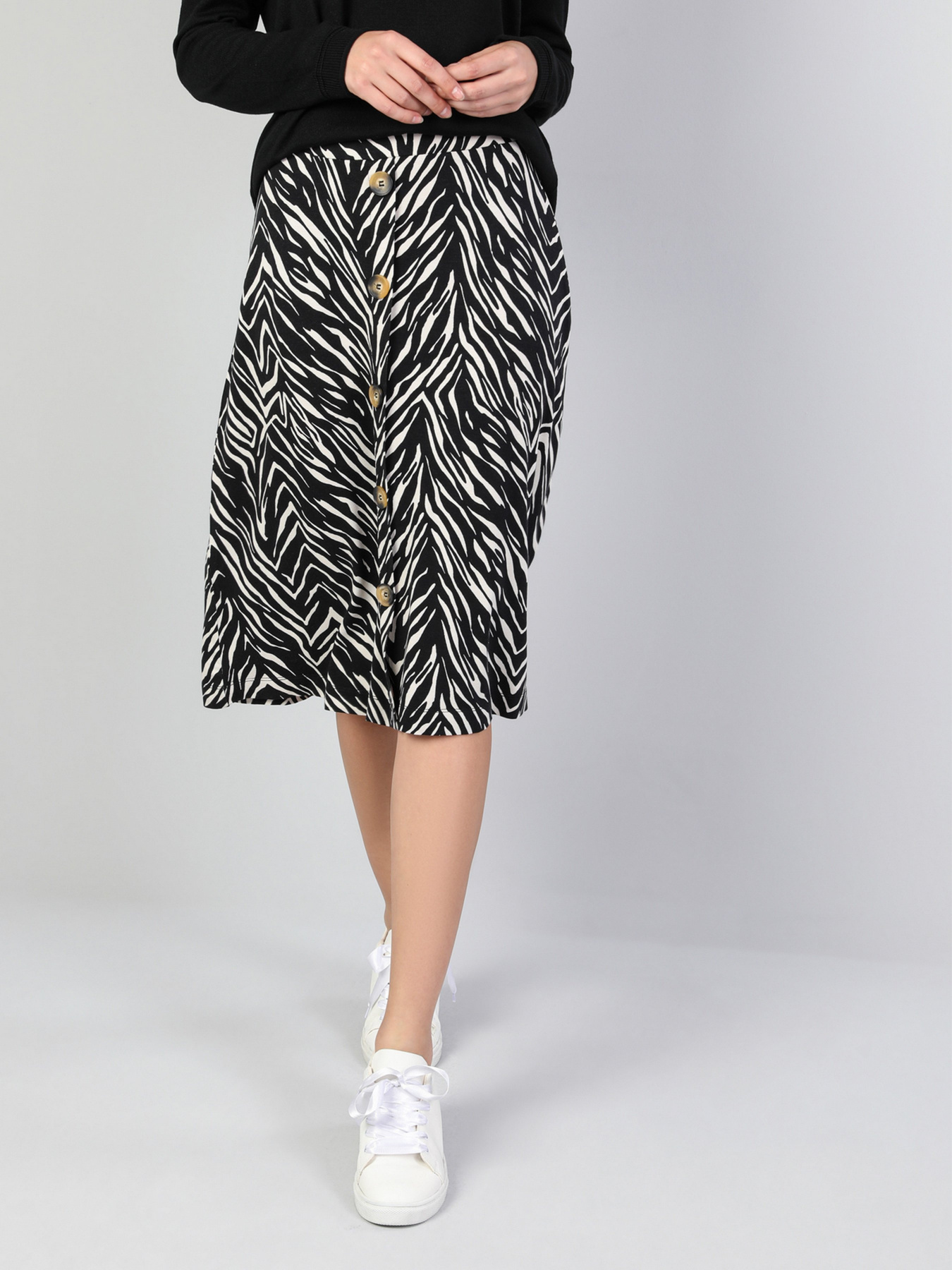 Юбки Colin’s модель CL1046392BLK Юбки Colin’s модель CL1046392BLK Фото